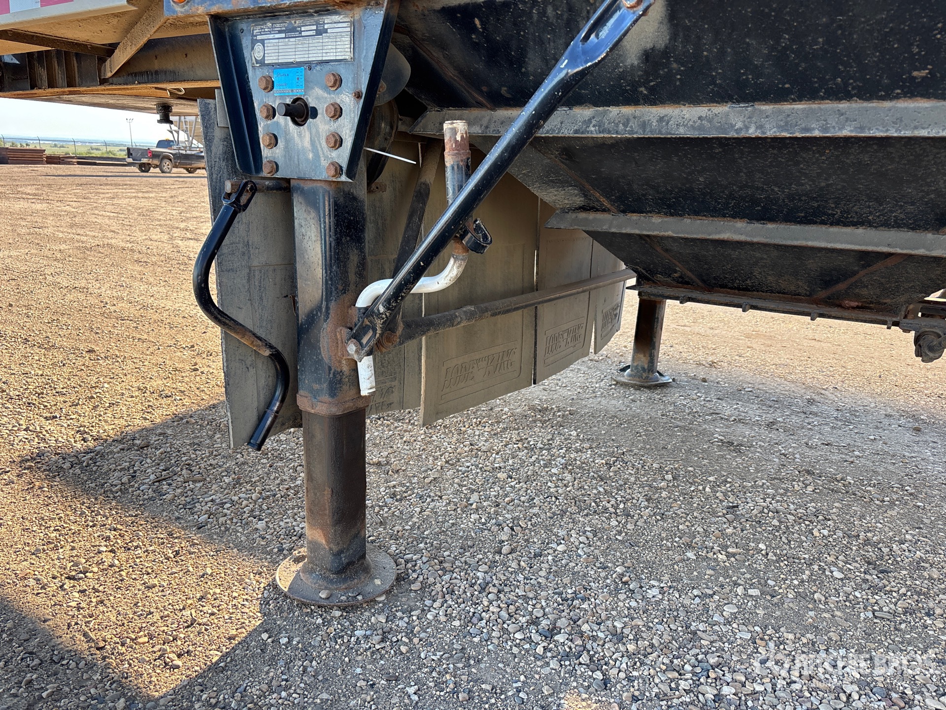2012 Load King  28 FT SUPER B-TRAIN LEAD