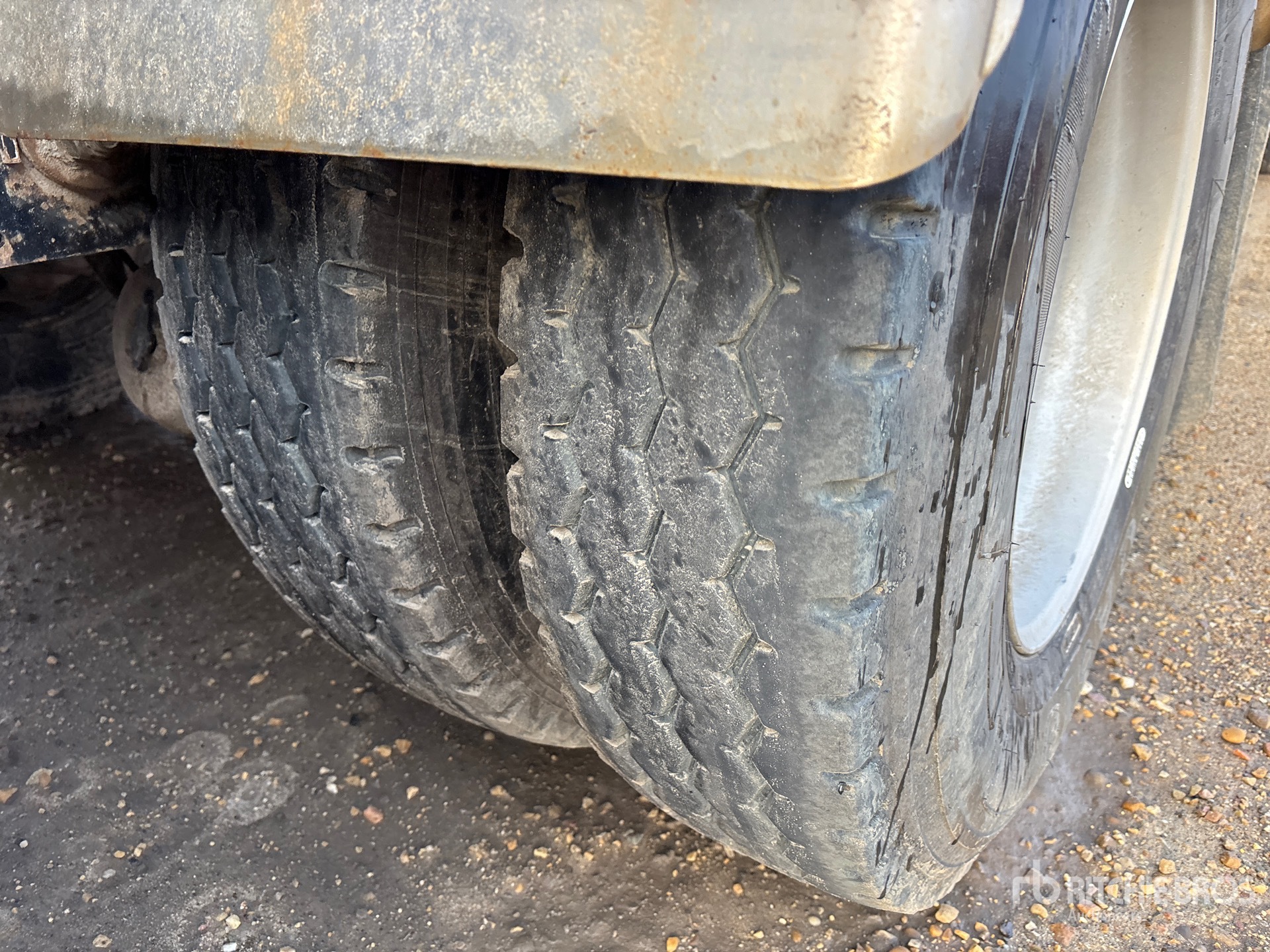 2014 Doepker 28 FT SUPER B-TRAIN LEAD
