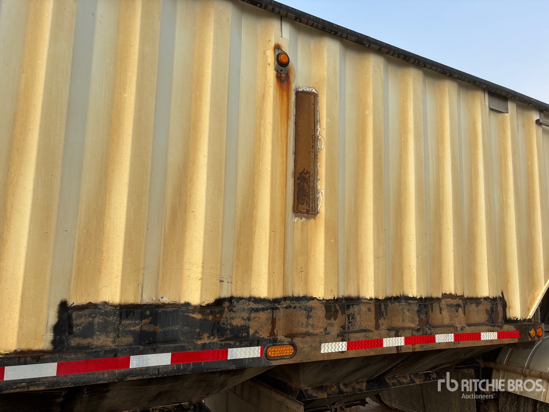 2014 Doepker 28 FT SUPER B-TRAIN LEAD