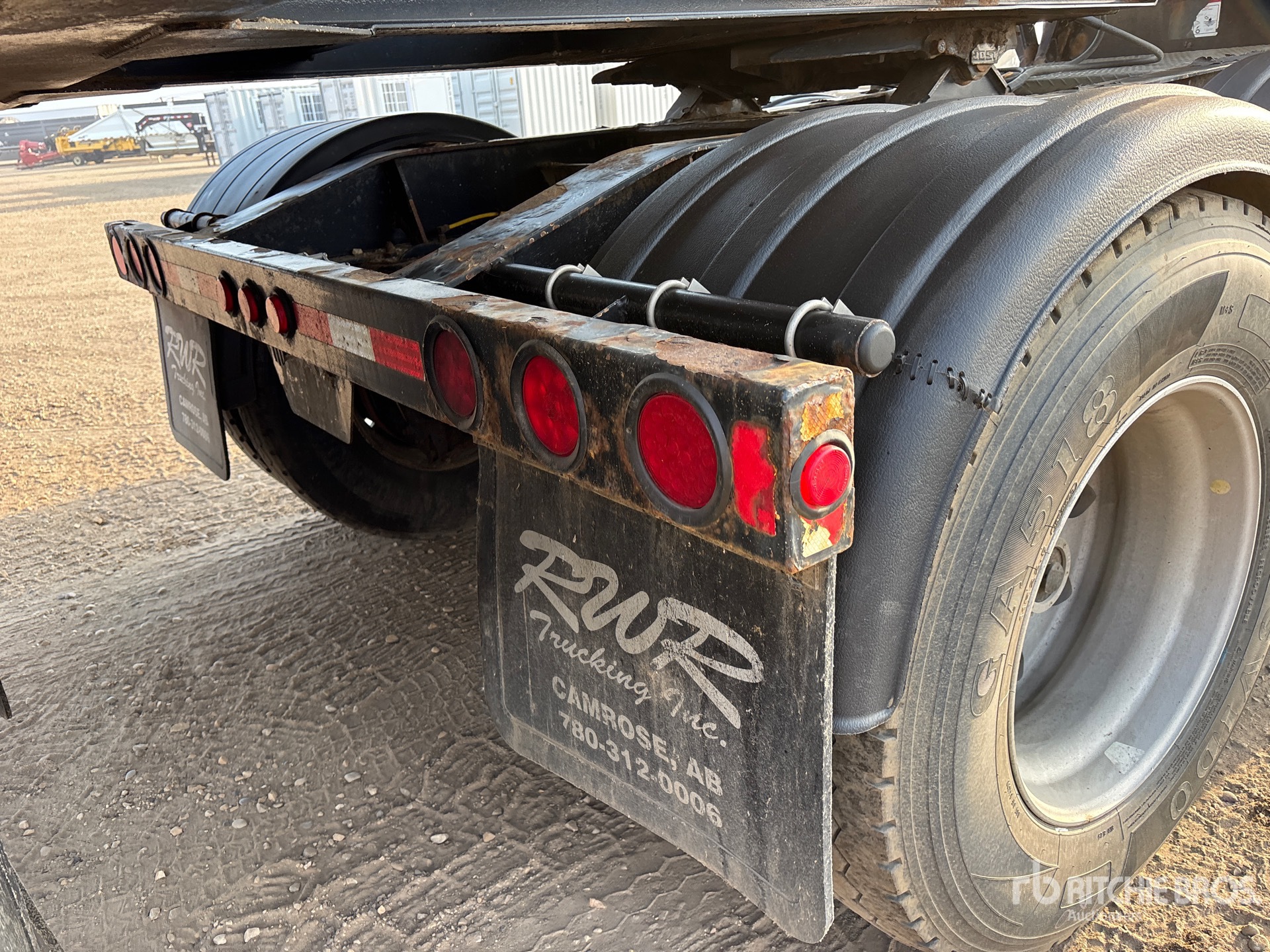 2016 Doepker 28 FT SUPER B-TRAIN LEAD