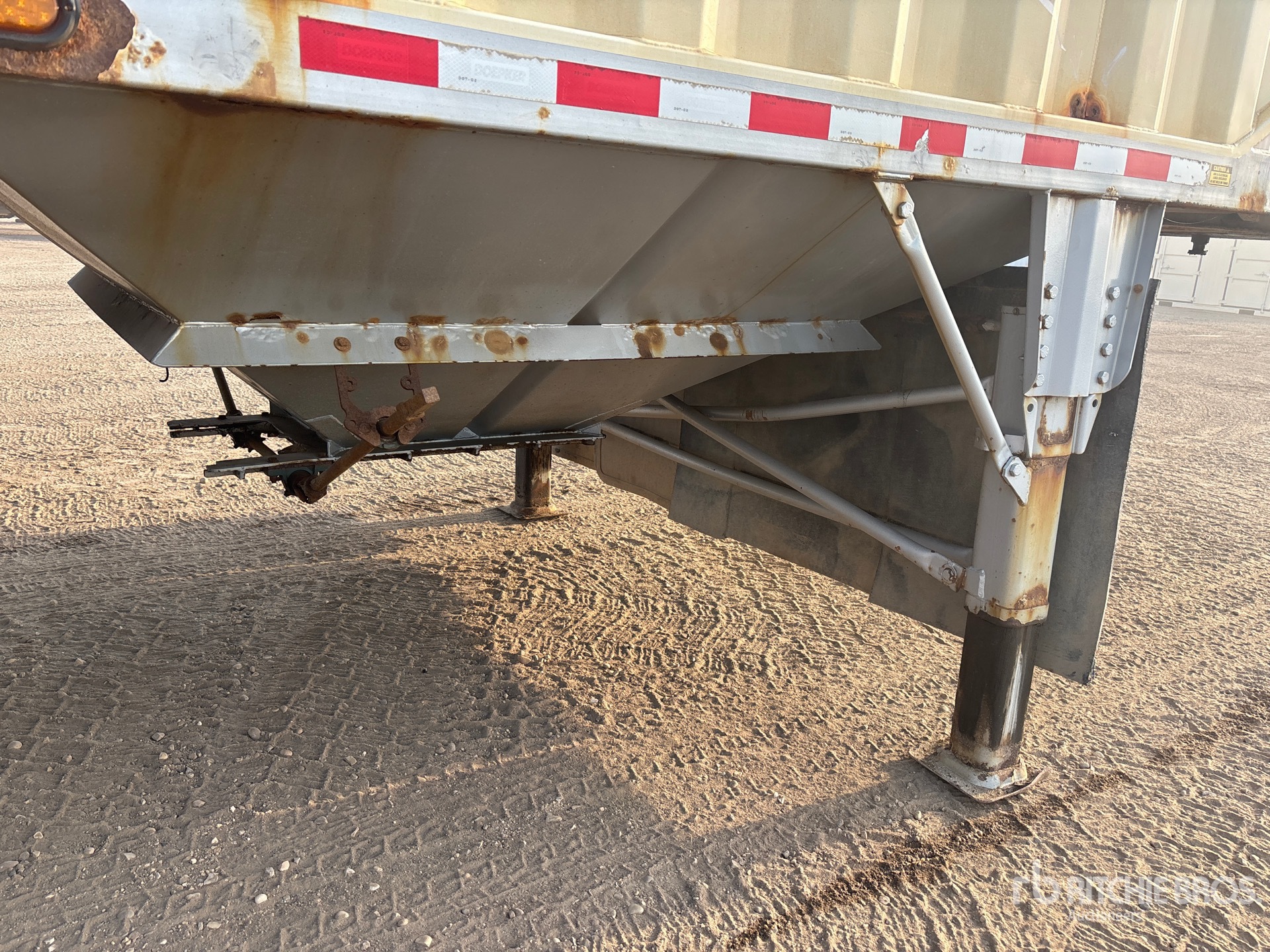 2016 Doepker 28 FT SUPER B-TRAIN LEAD
