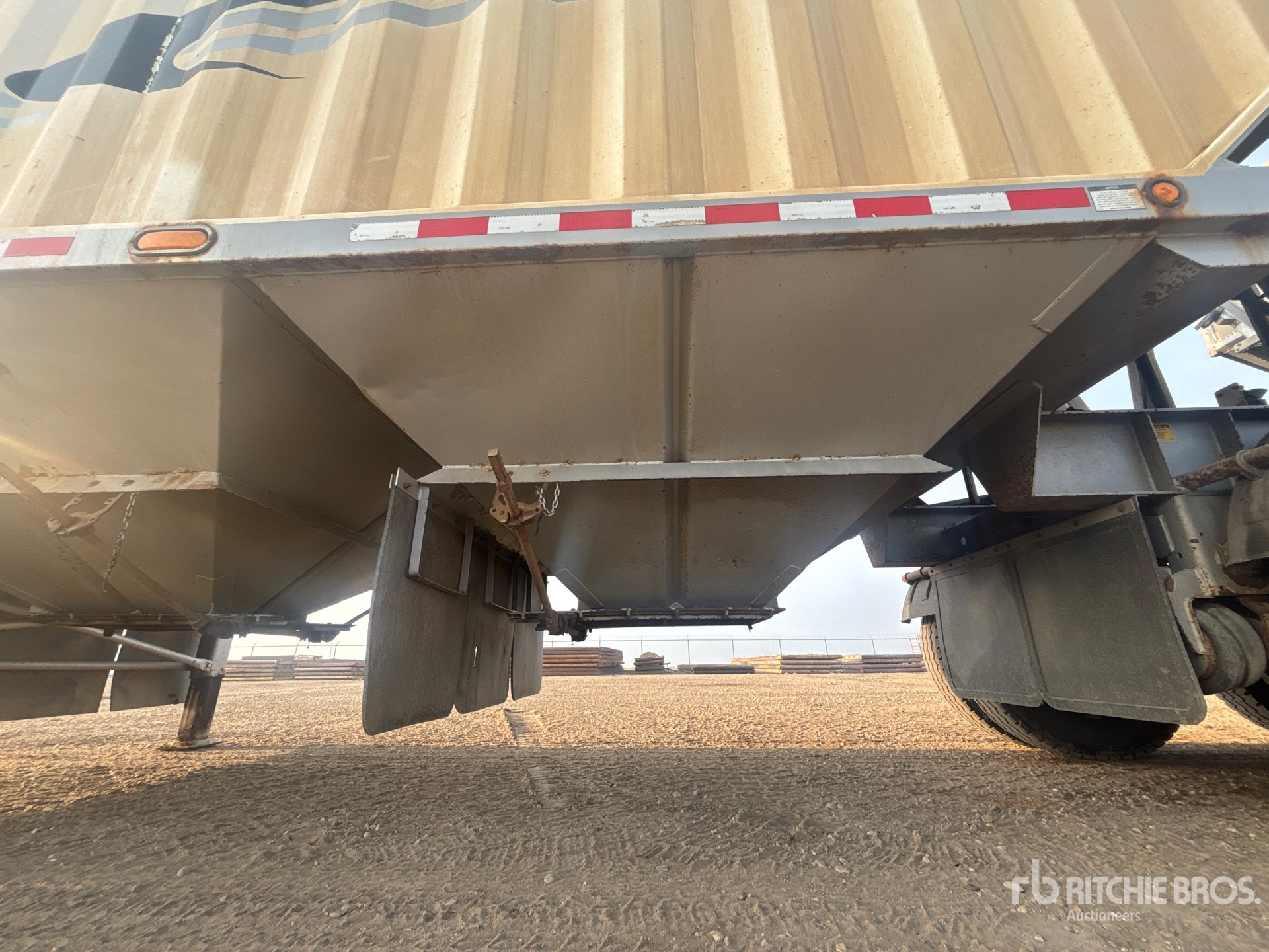 2016 Doepker 28 FT SUPER B-TRAIN LEAD