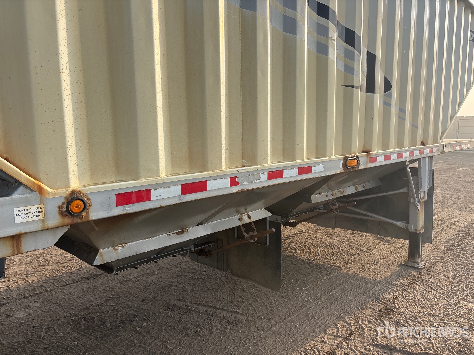 2016 Doepker 28 FT SUPER B-TRAIN LEAD
