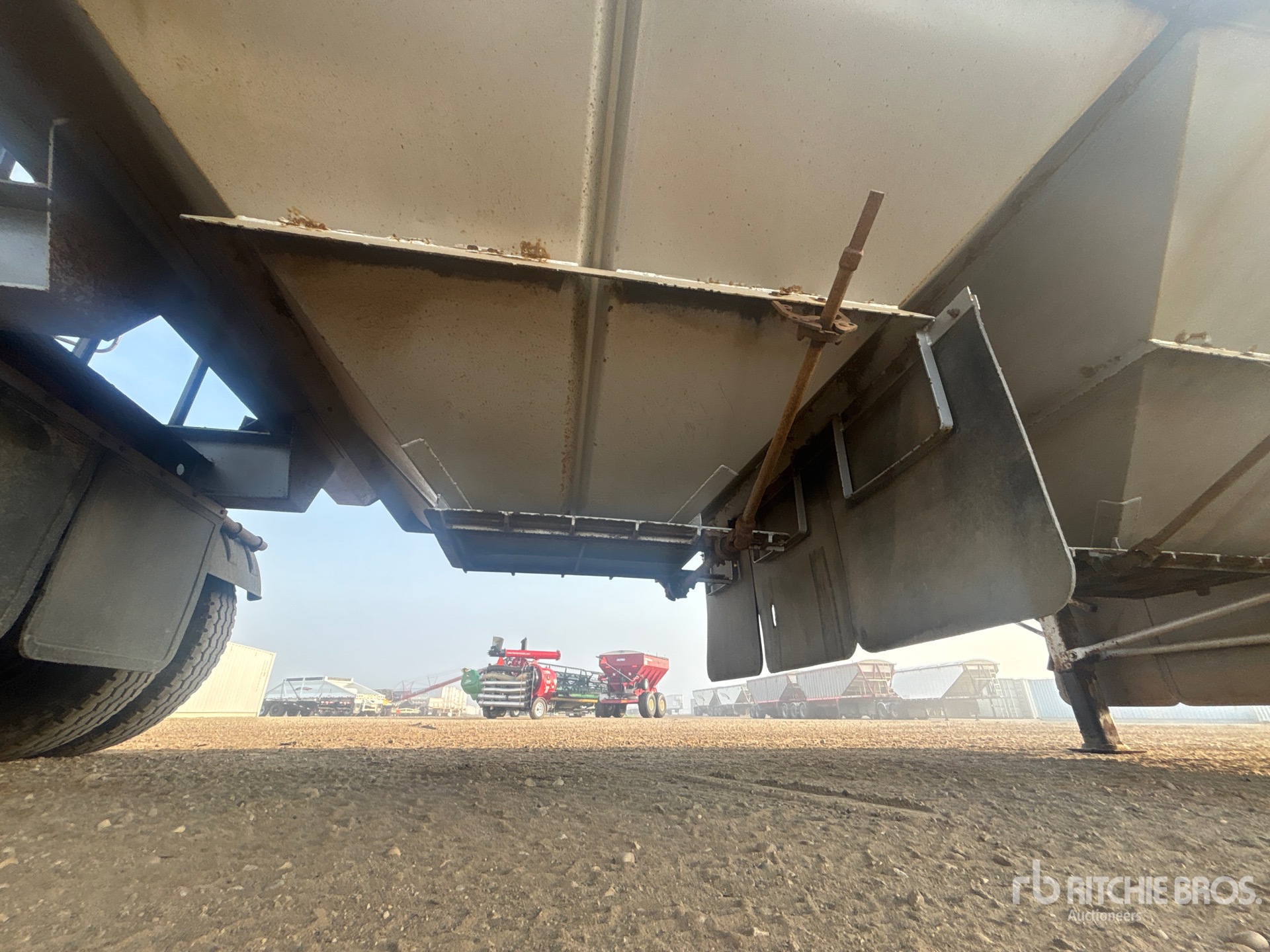 2016 Doepker 28 FT SUPER B-TRAIN LEAD