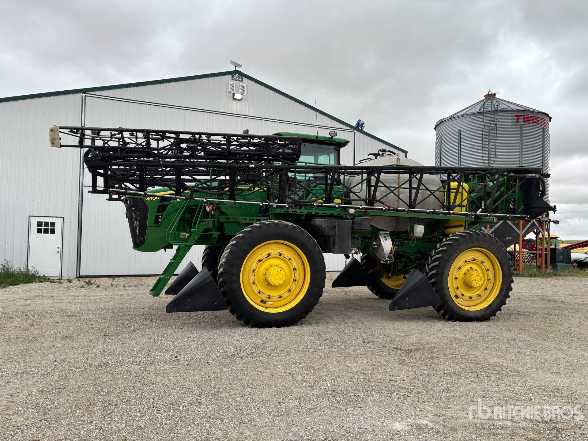 2009 John Deere 4730