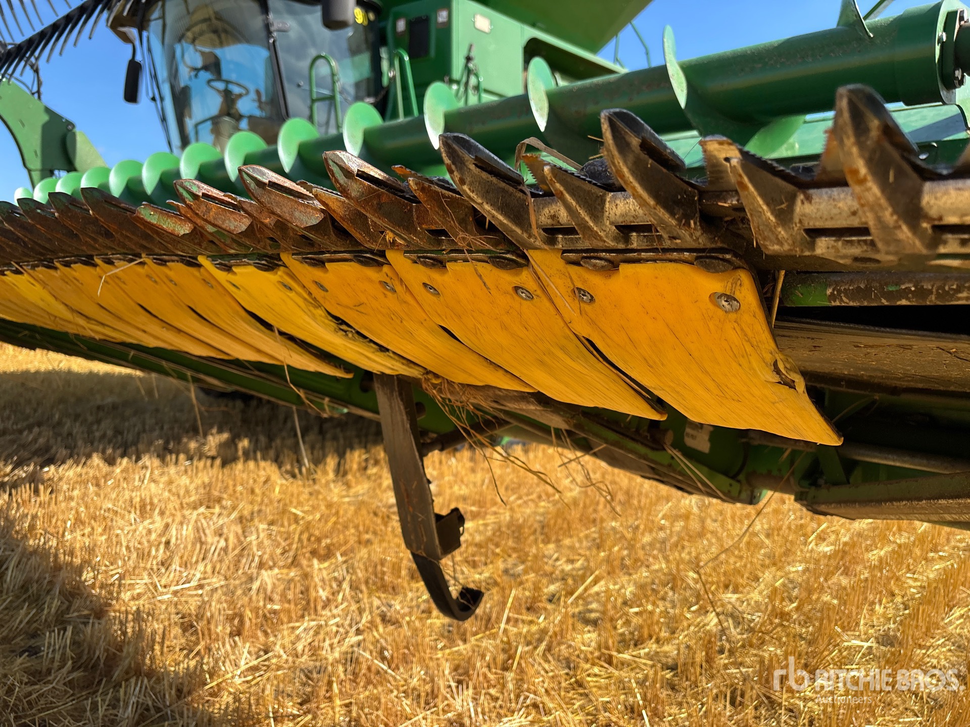 2017 John Deere 640FD