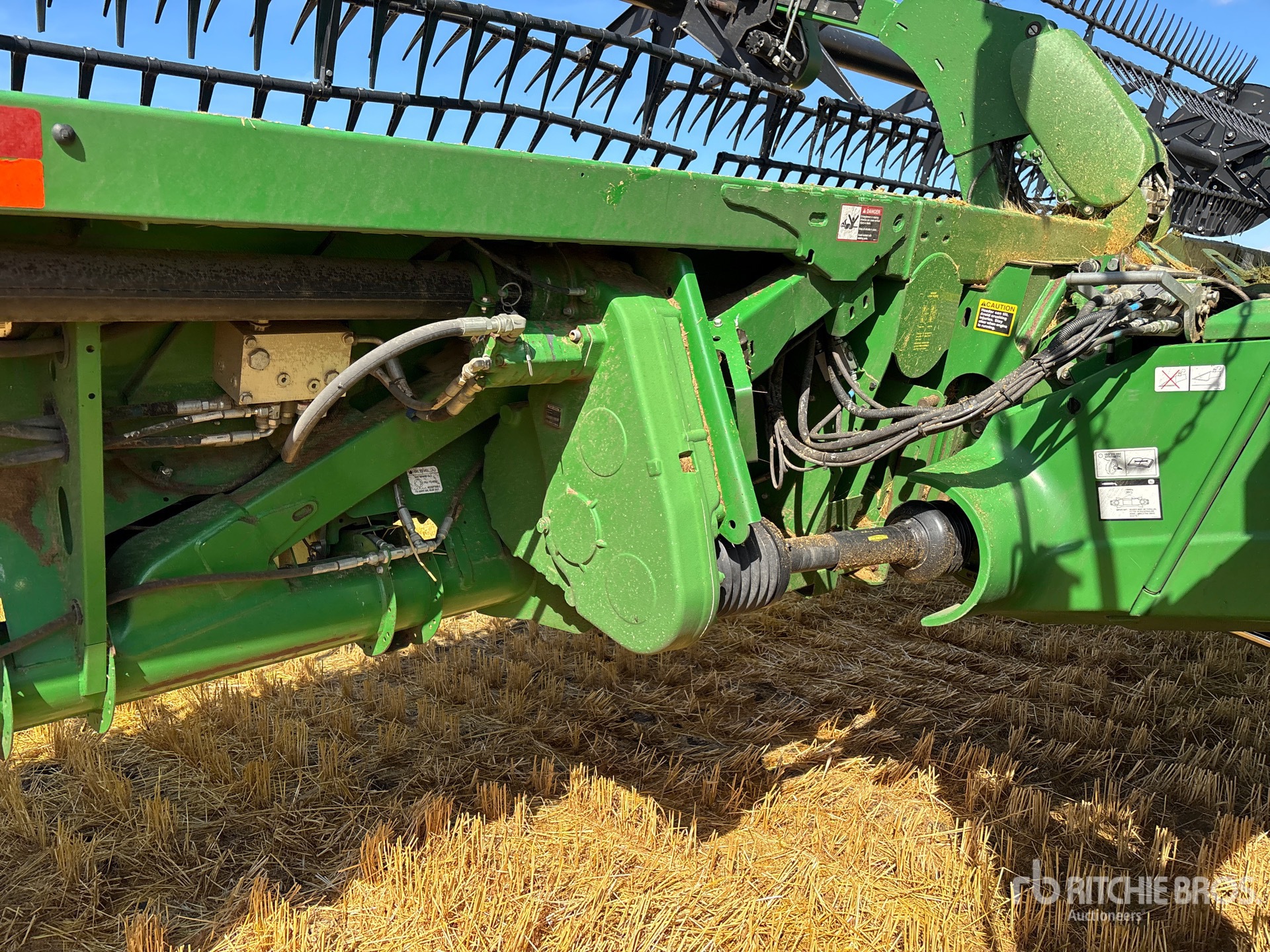 2017 John Deere 640FD