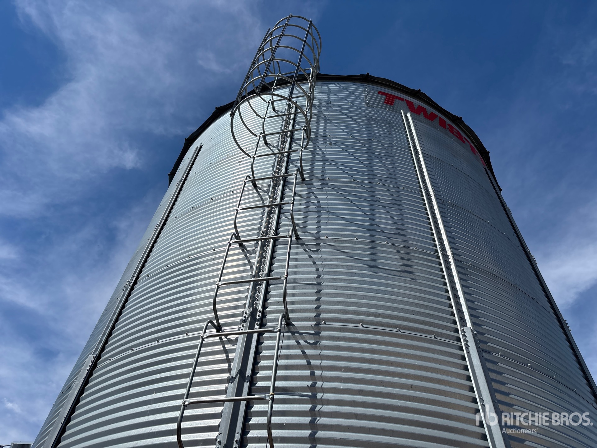 Twister +/- 5000 bu 6 Ring Hopper