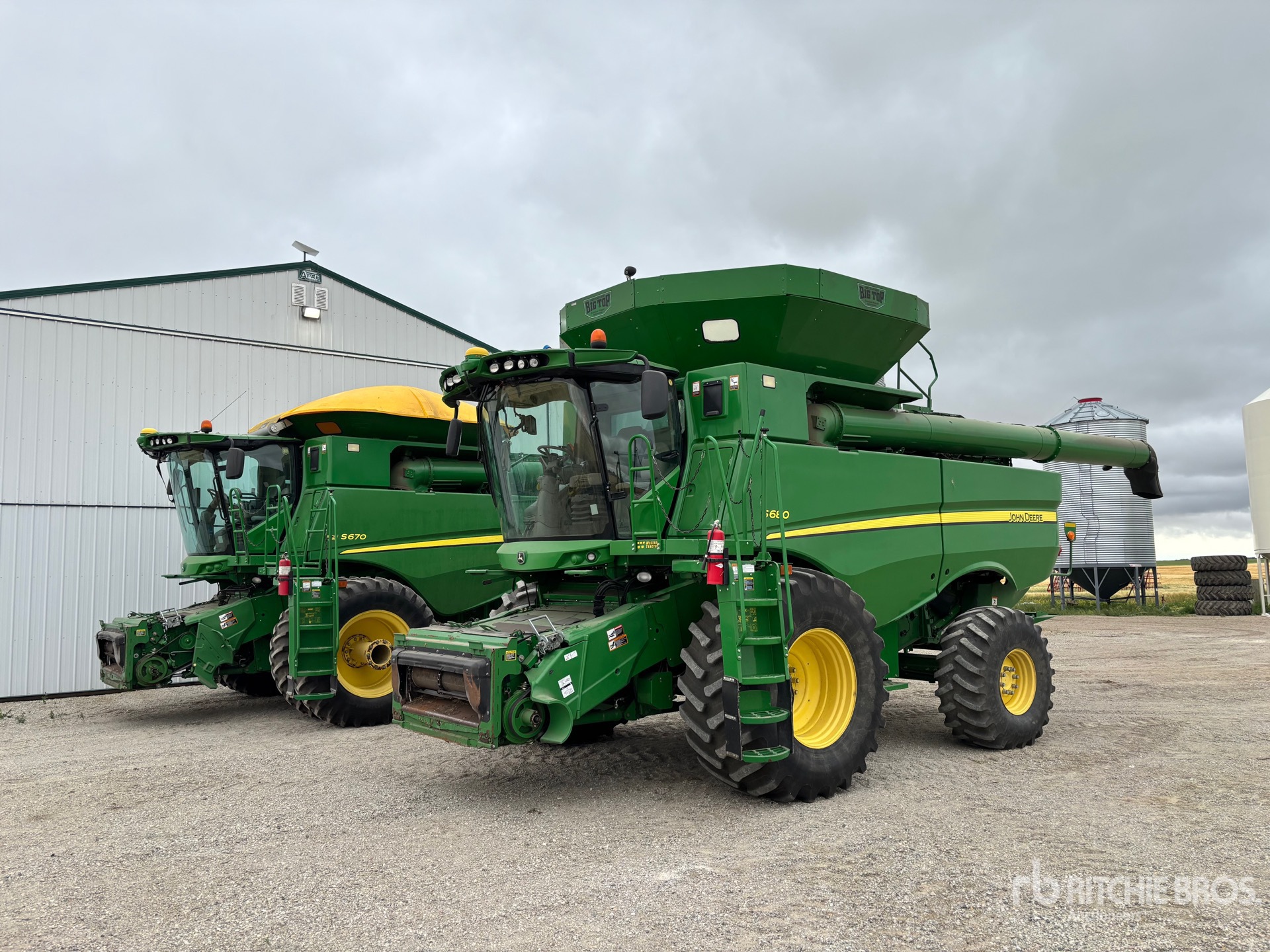 2013 John Deere S670