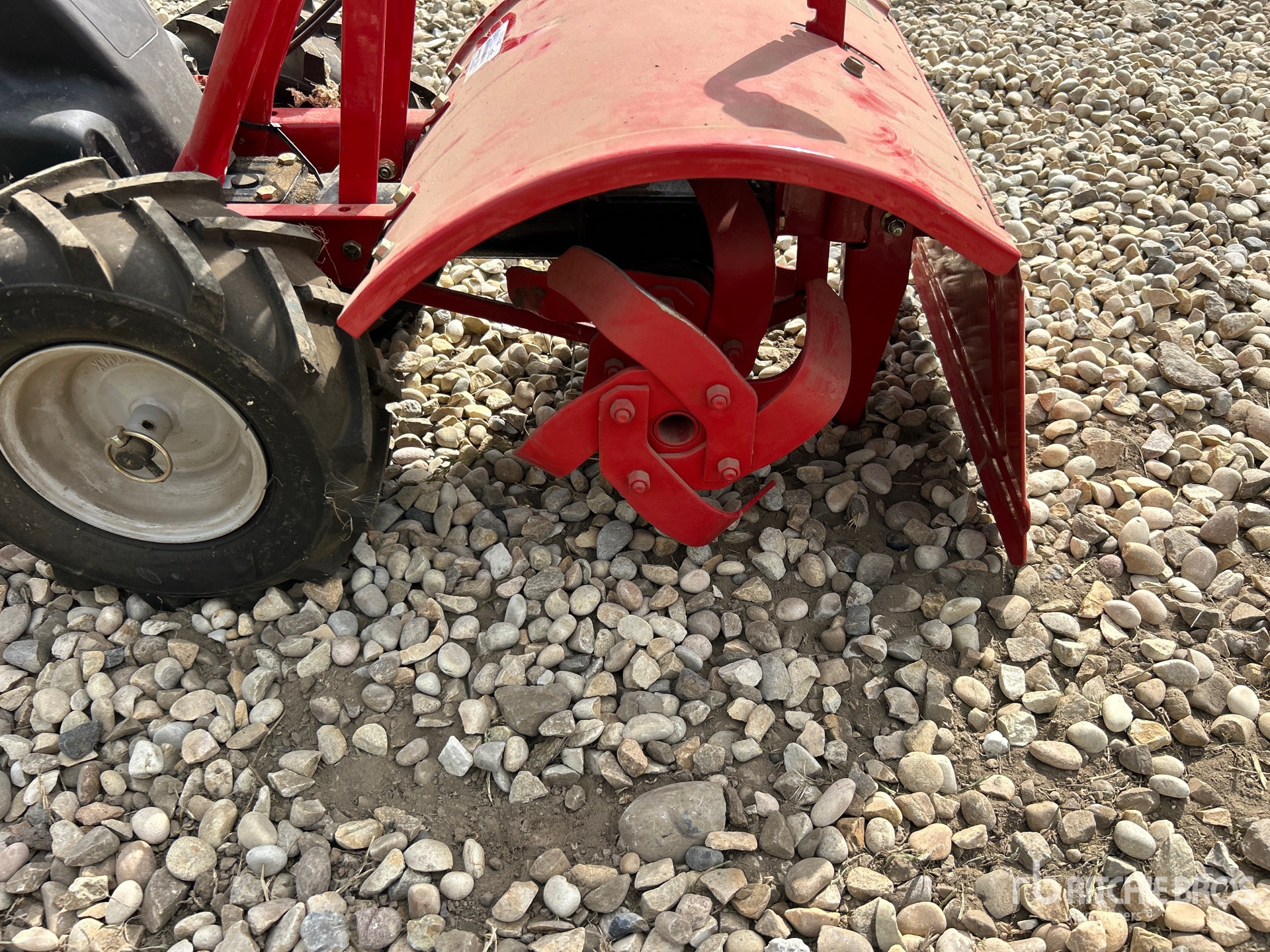 Troy-Bilt 17 IN GARDEN TILLER