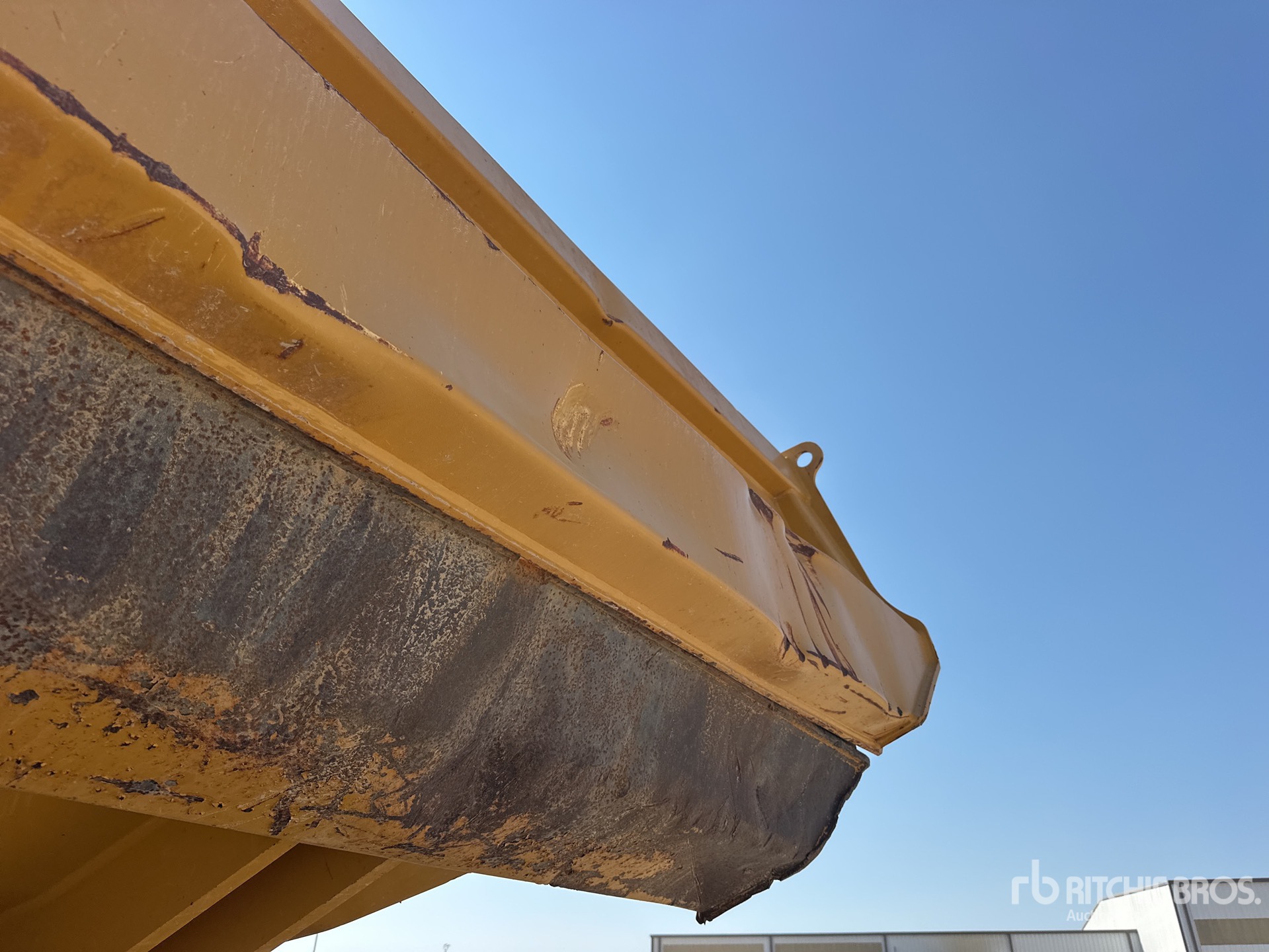 2019 Caterpillar 745