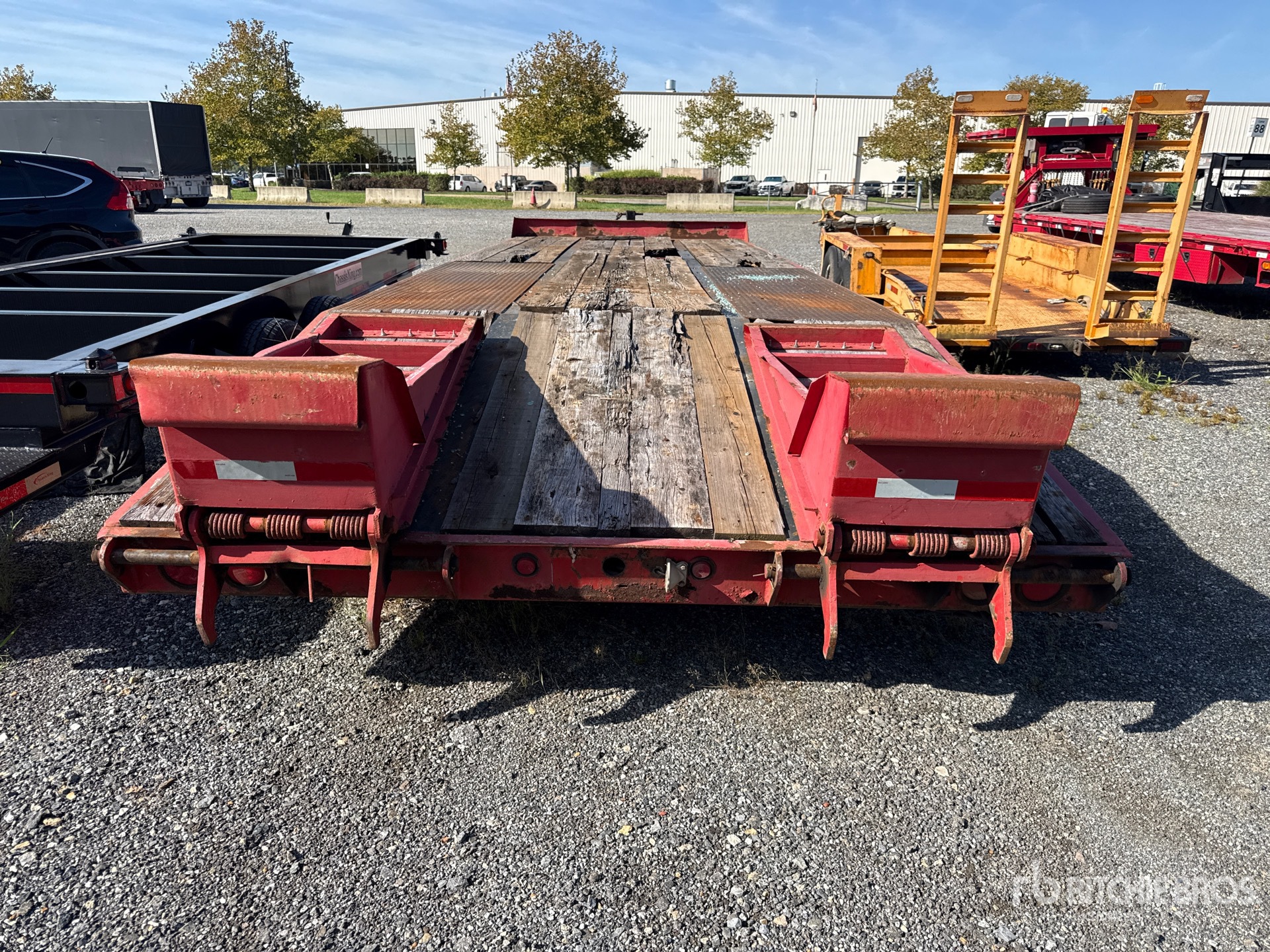 2007 Talbert 27 ft T/A