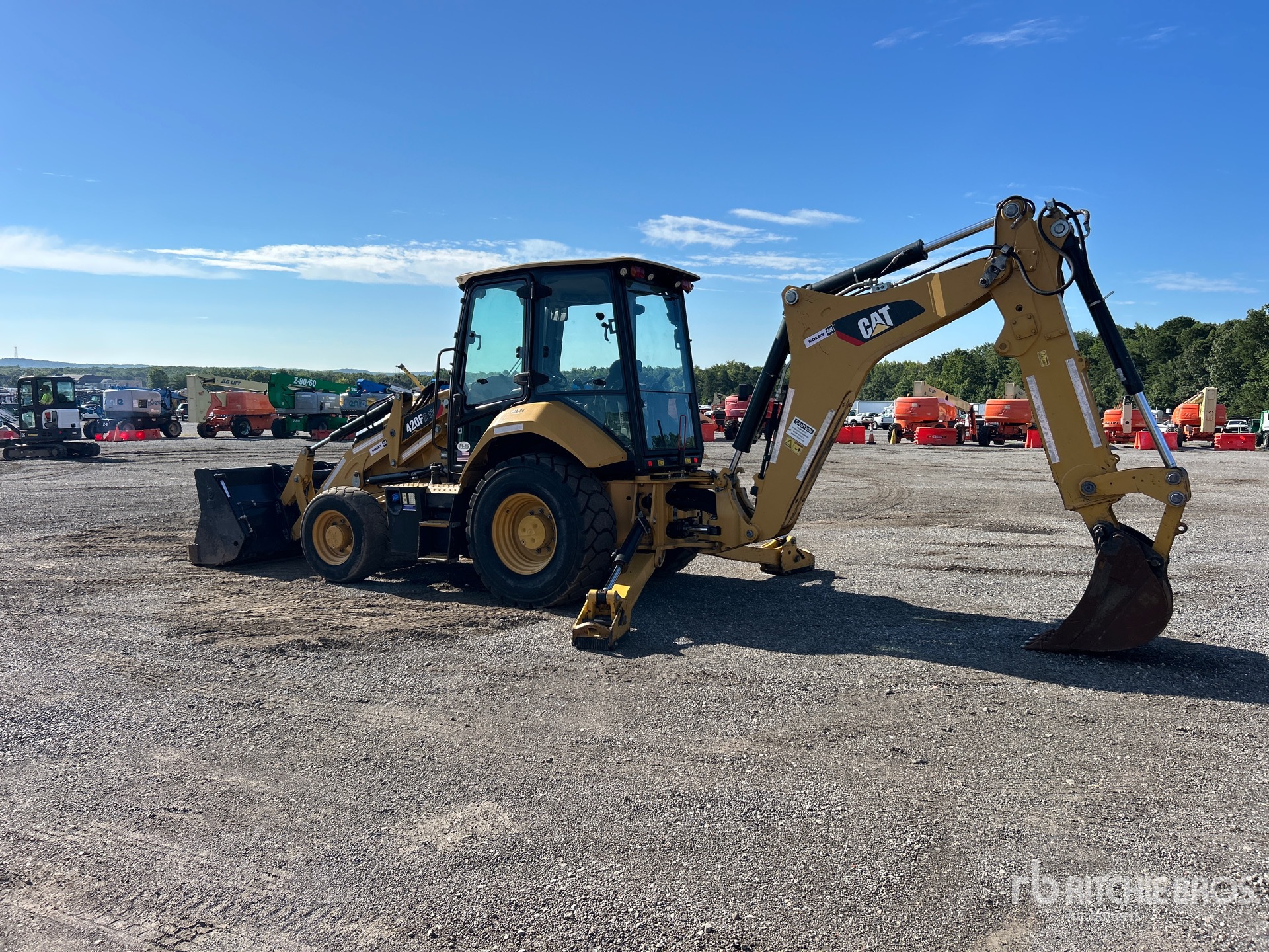 2019 Caterpillar 420F2 IT