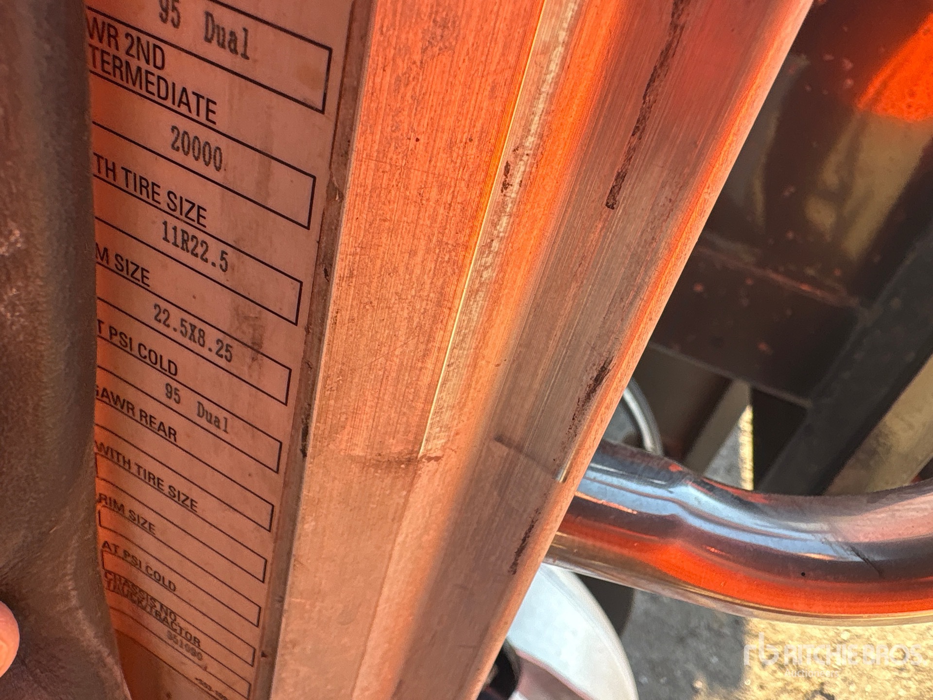 2016 Peterbilt 348