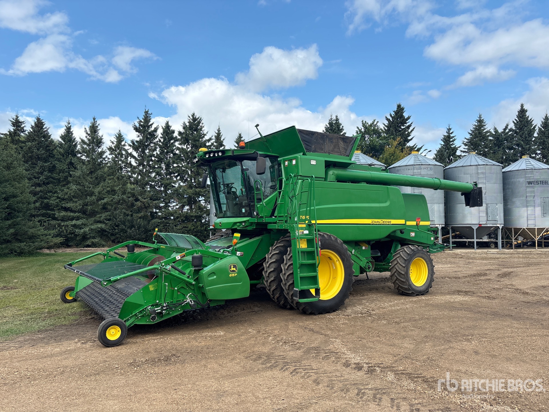 2013 John Deere T670