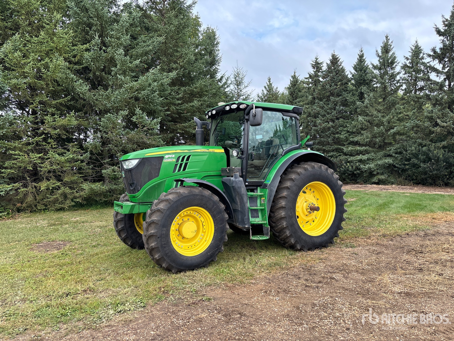 2013 John Deere 6170R