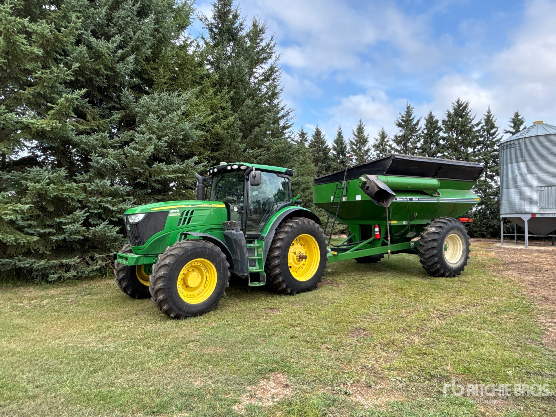 2013 John Deere 6170R