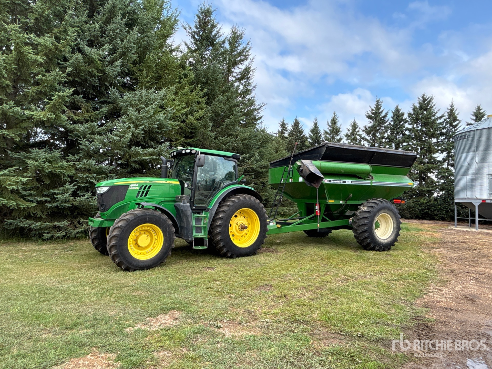 2013 John Deere 6170R