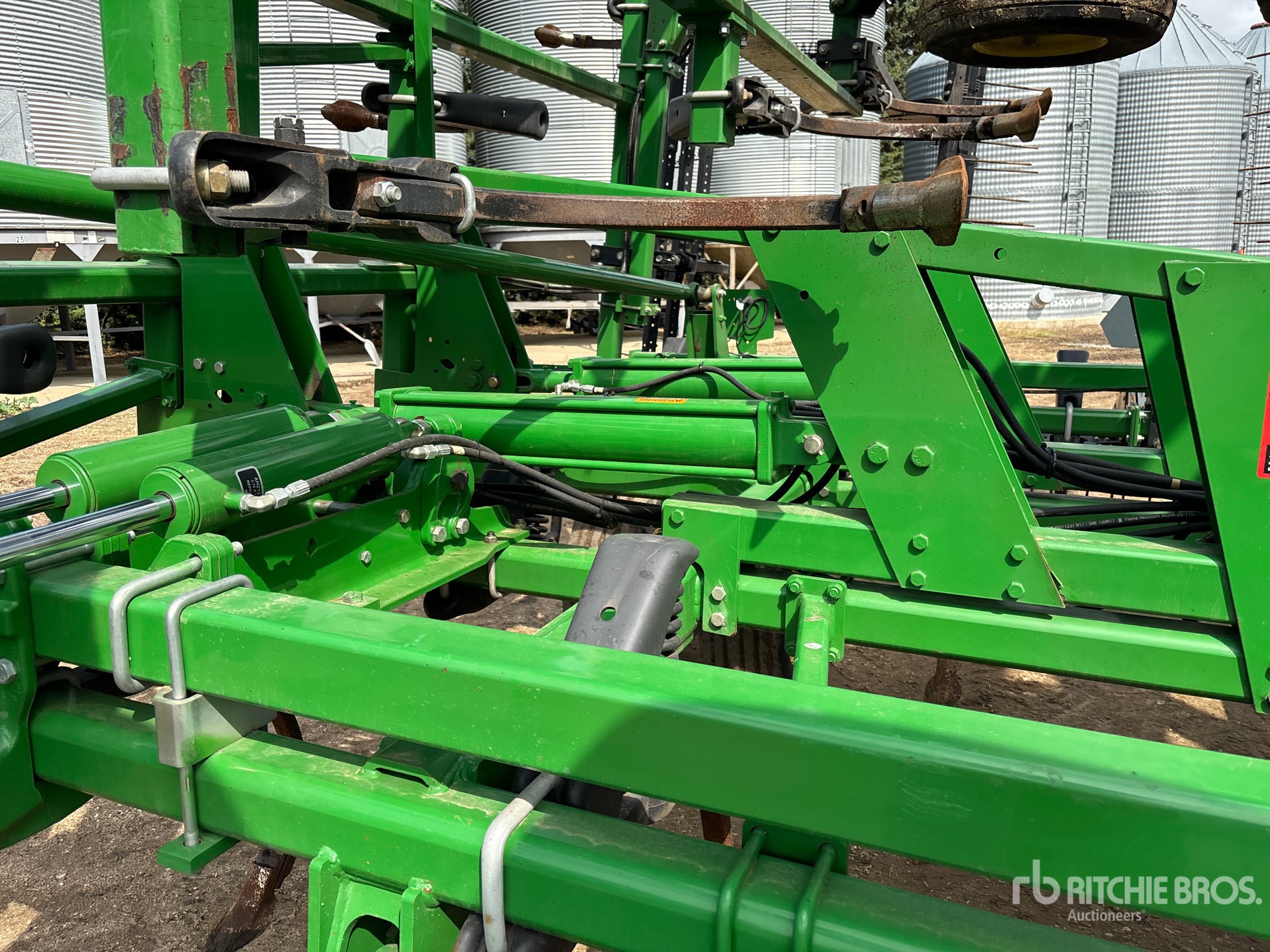 2014 John Deere 2410