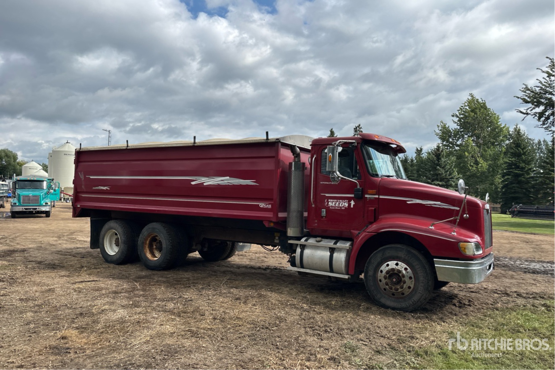 International 9200