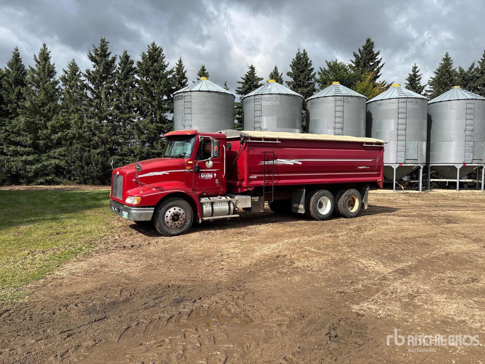 International 9200