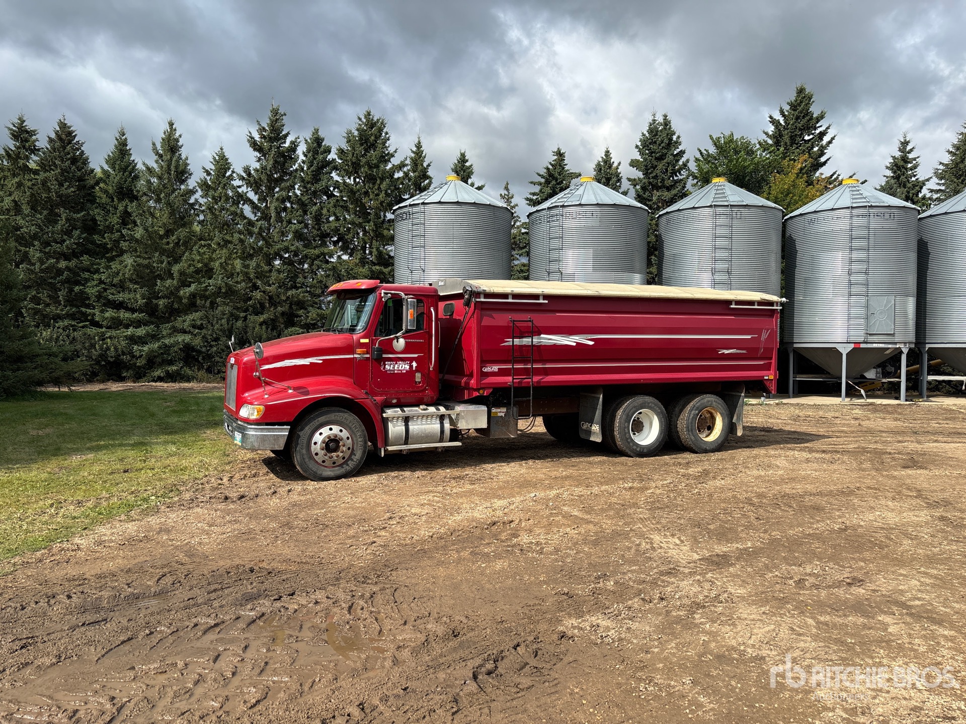 International 9200