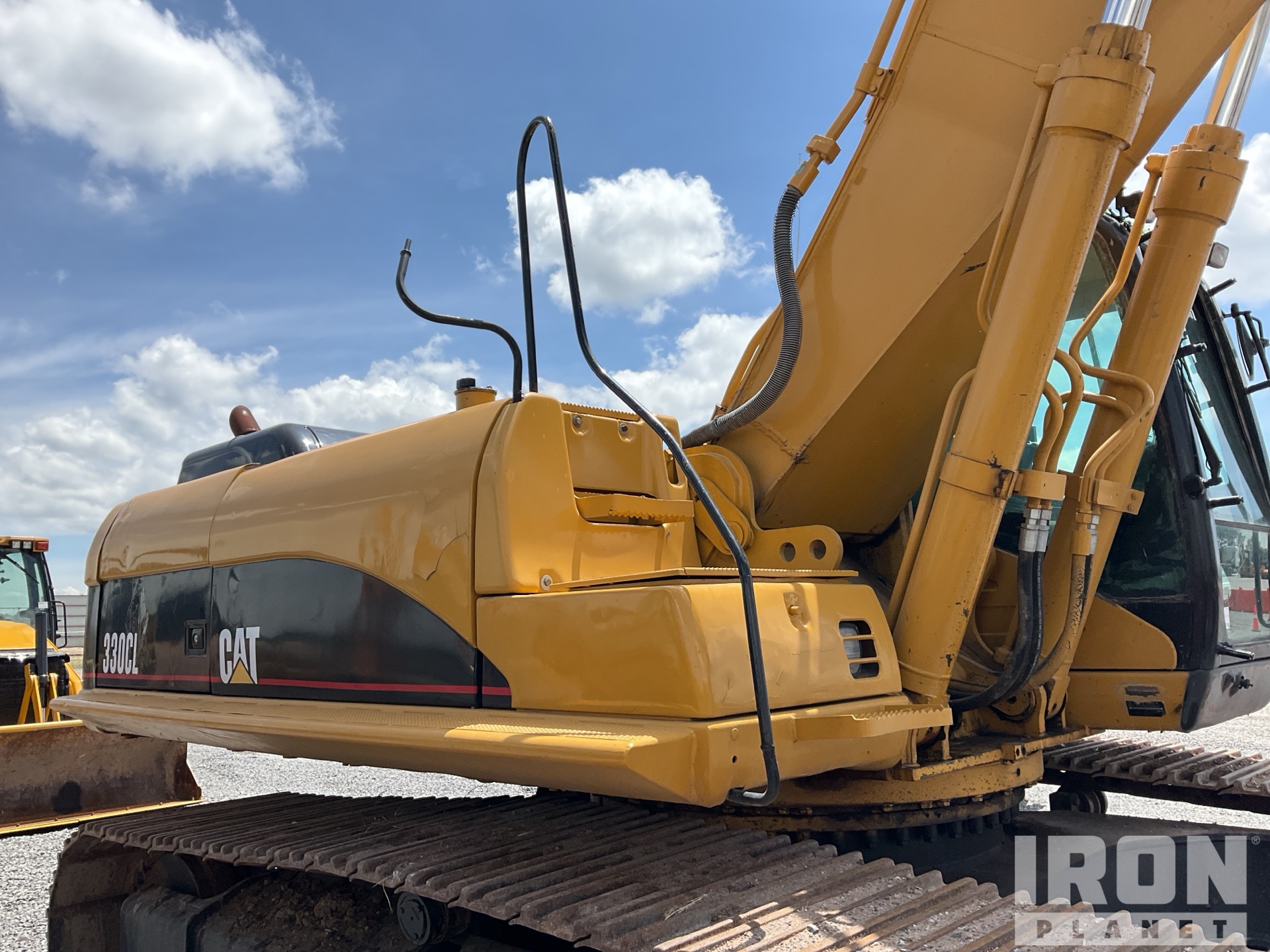 2005 Caterpillar 330C L