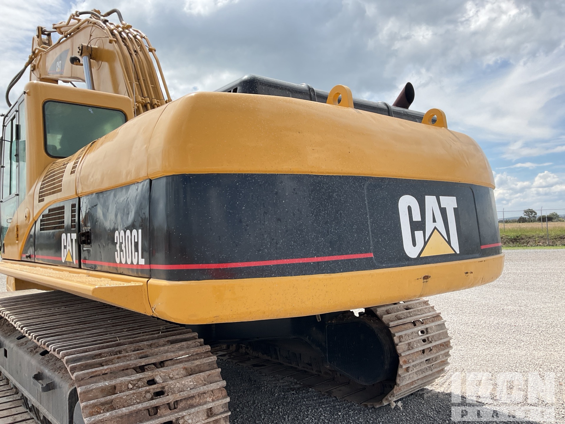 2005 Caterpillar 330C L