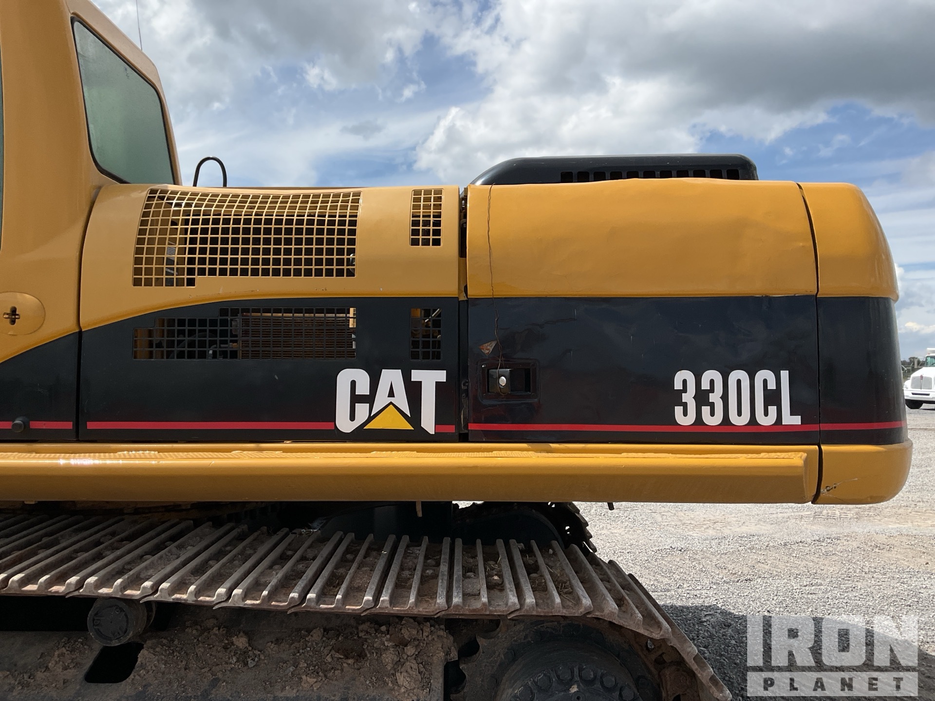 2005 Caterpillar 330C L