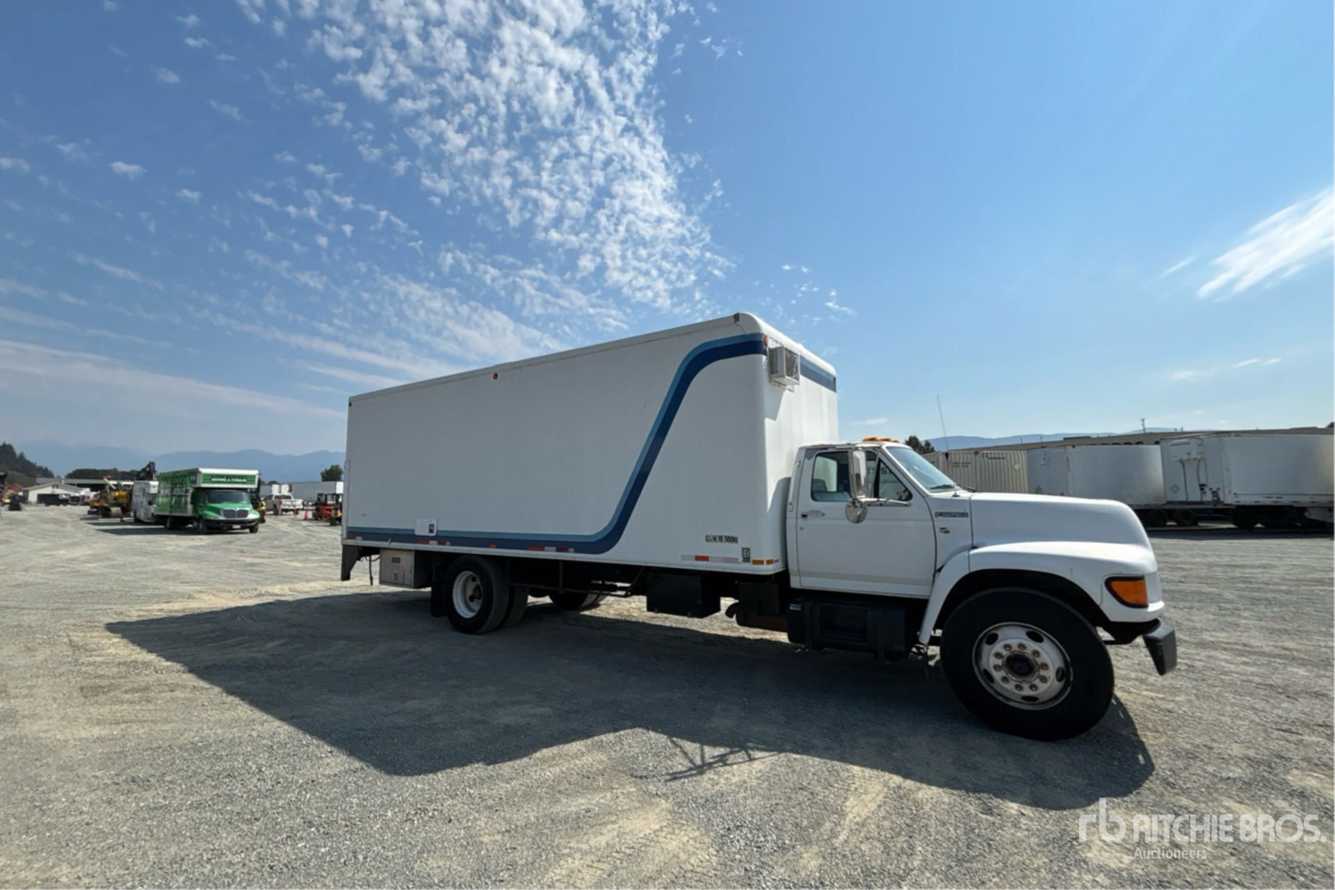1999 Ford F-800