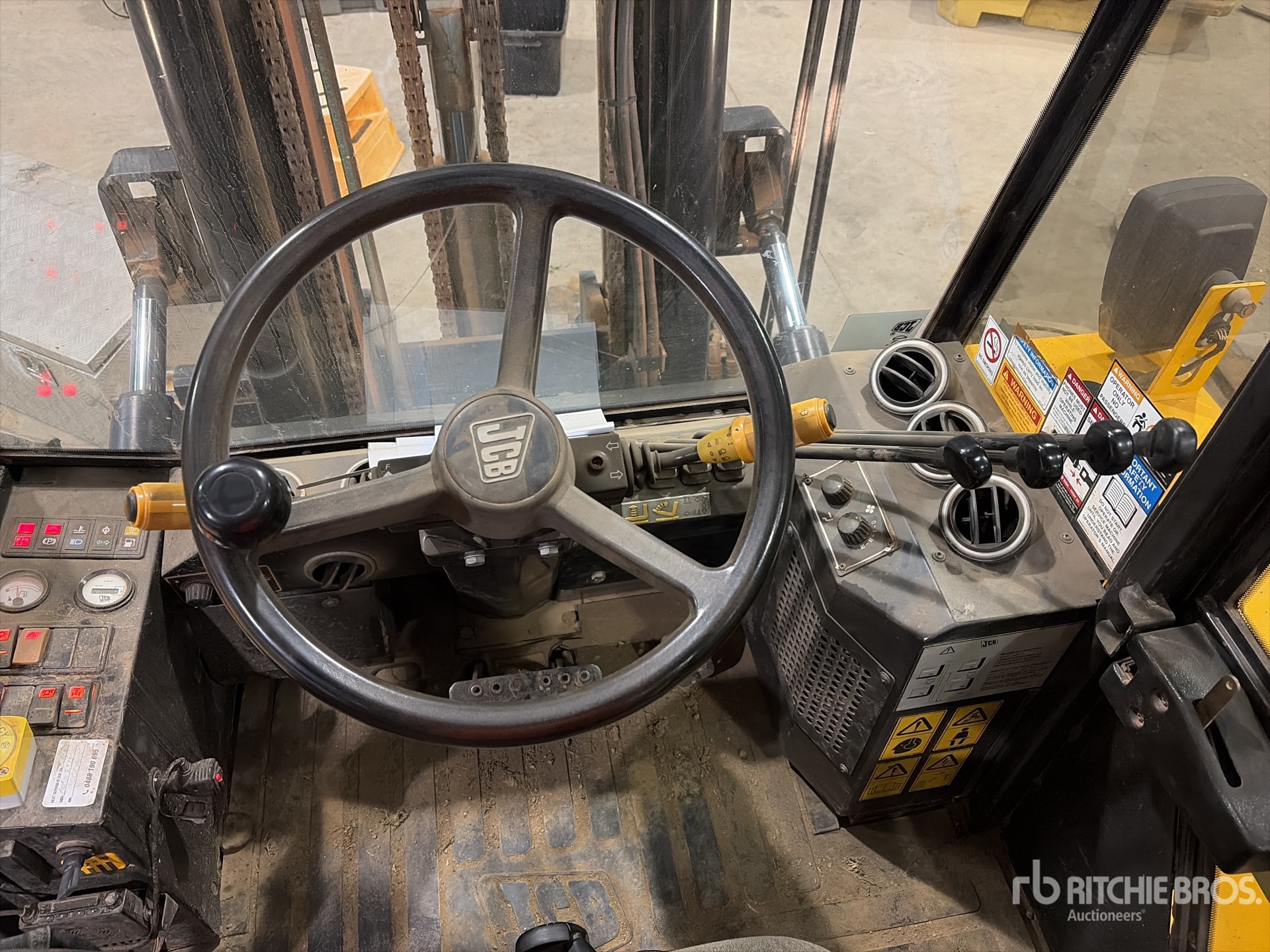 2019 JCB 9404