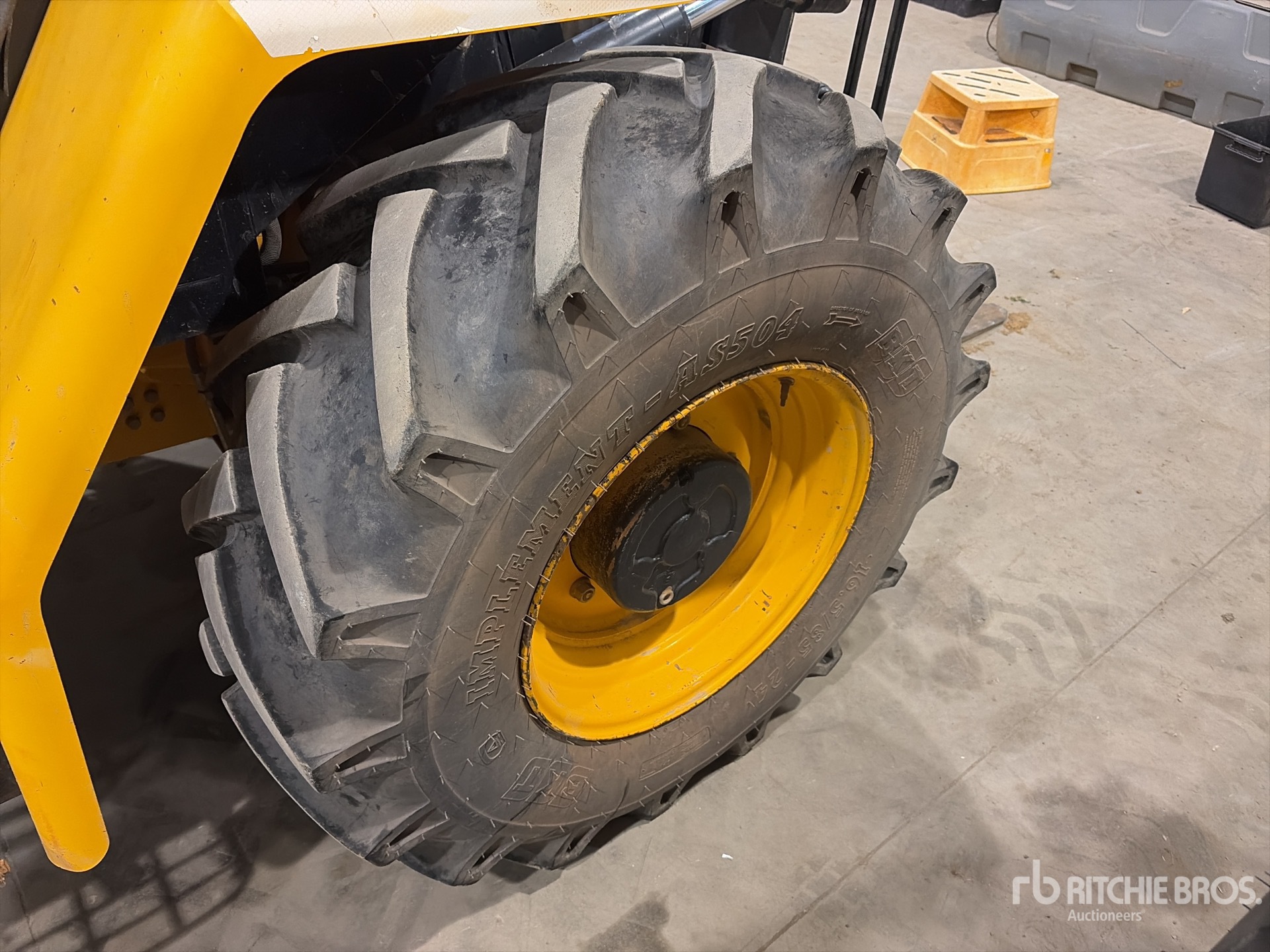 2019 JCB 9404