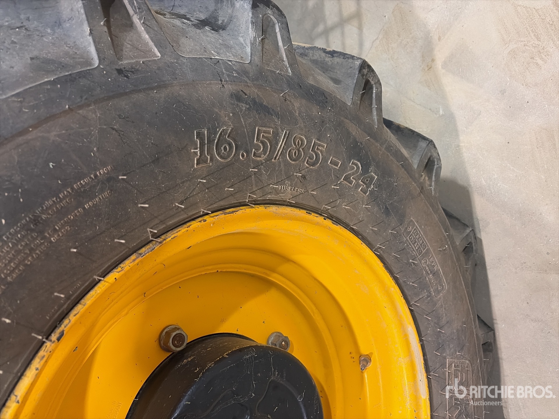 2019 JCB 9404