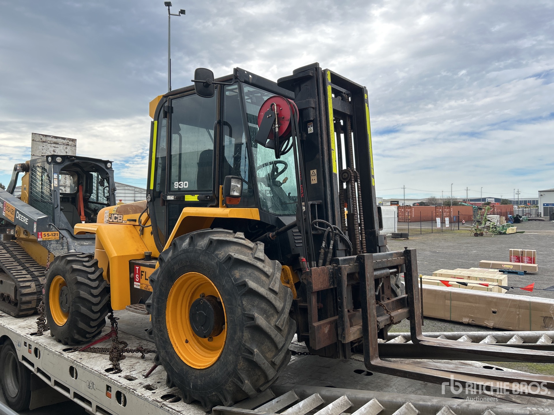 2018 JCB 9304