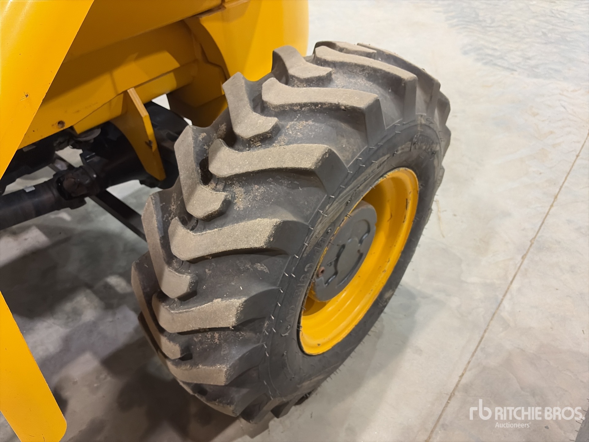 2018 JCB 9304