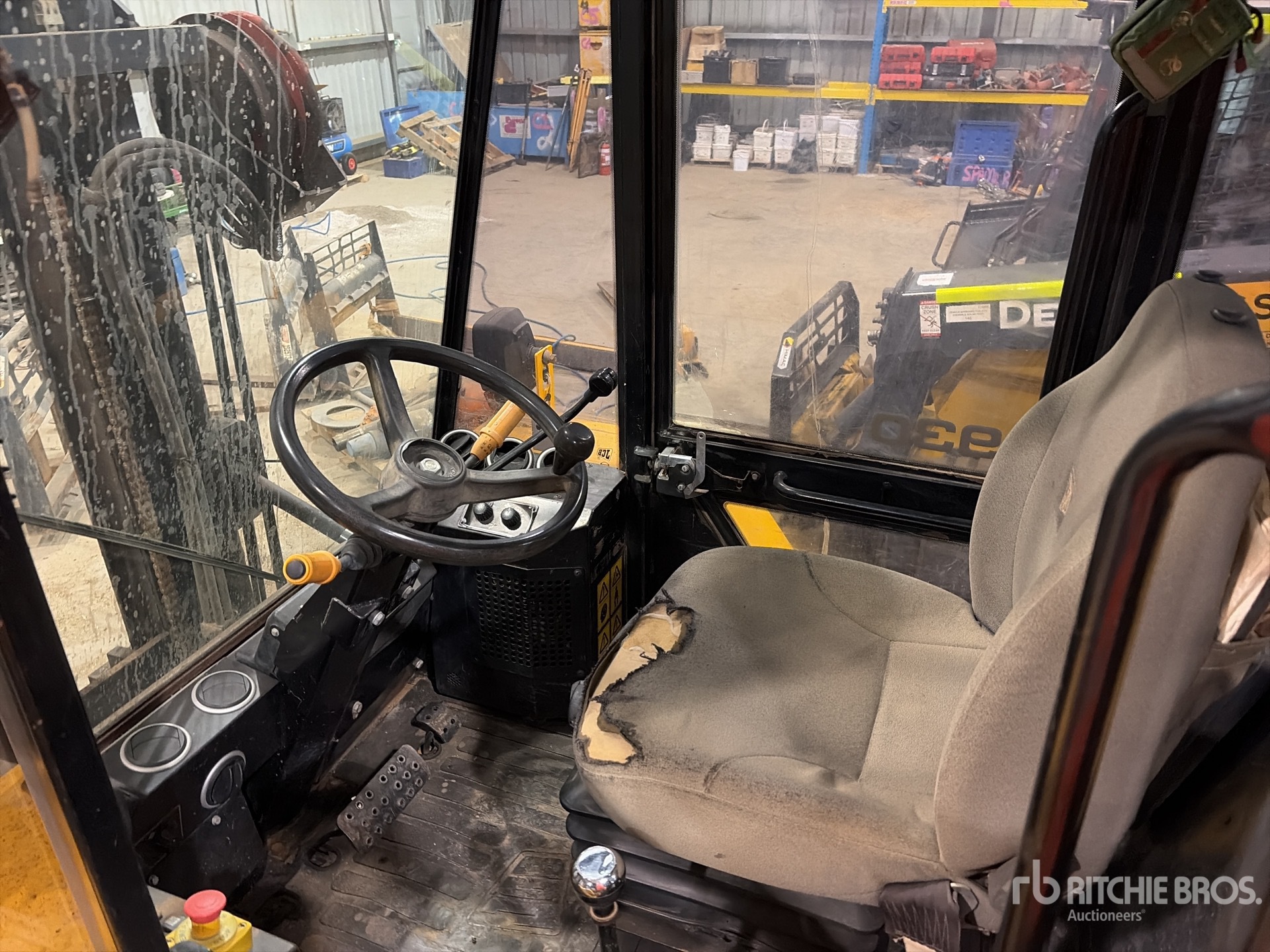 2018 JCB 9304