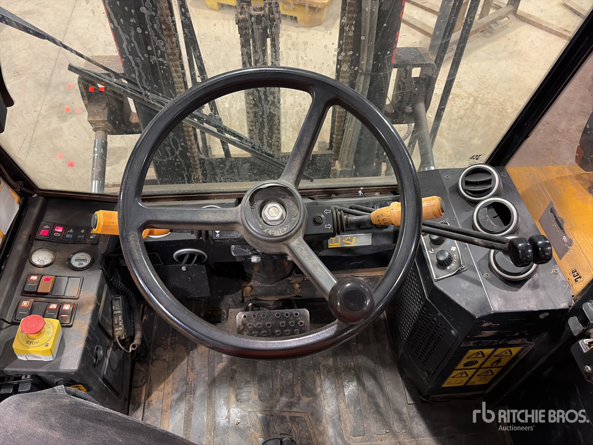 2018 JCB 9304