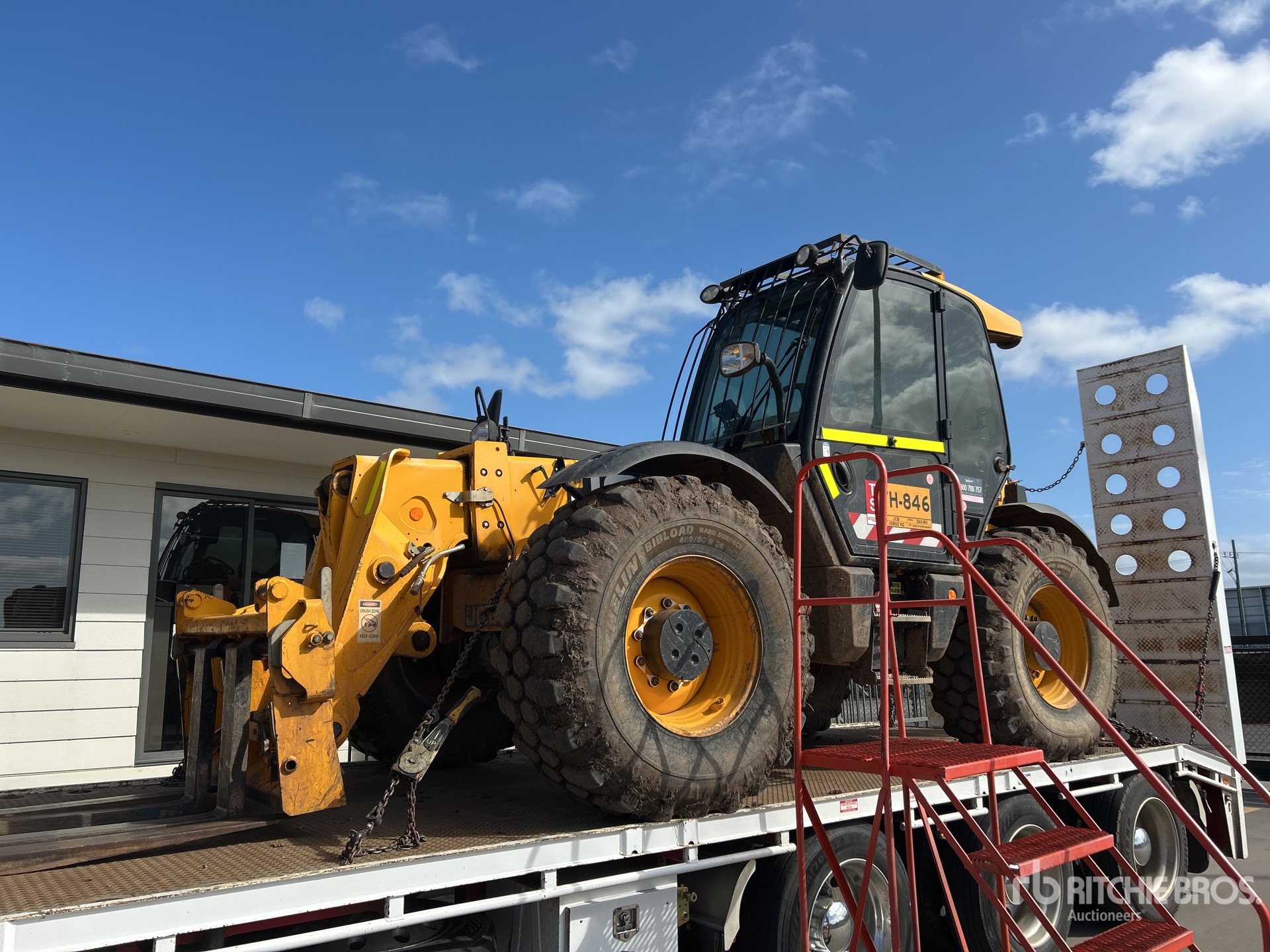2021 JCB 560-80