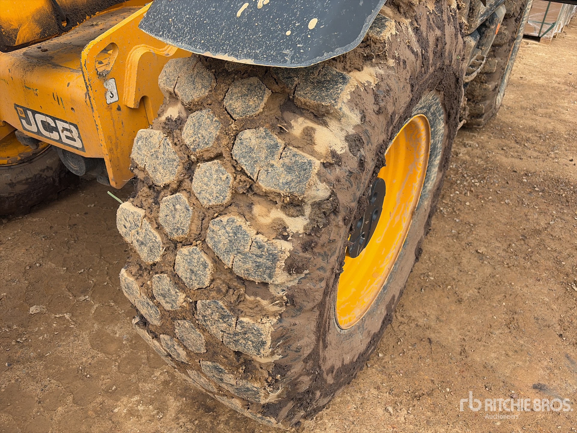 2021 JCB 560-80