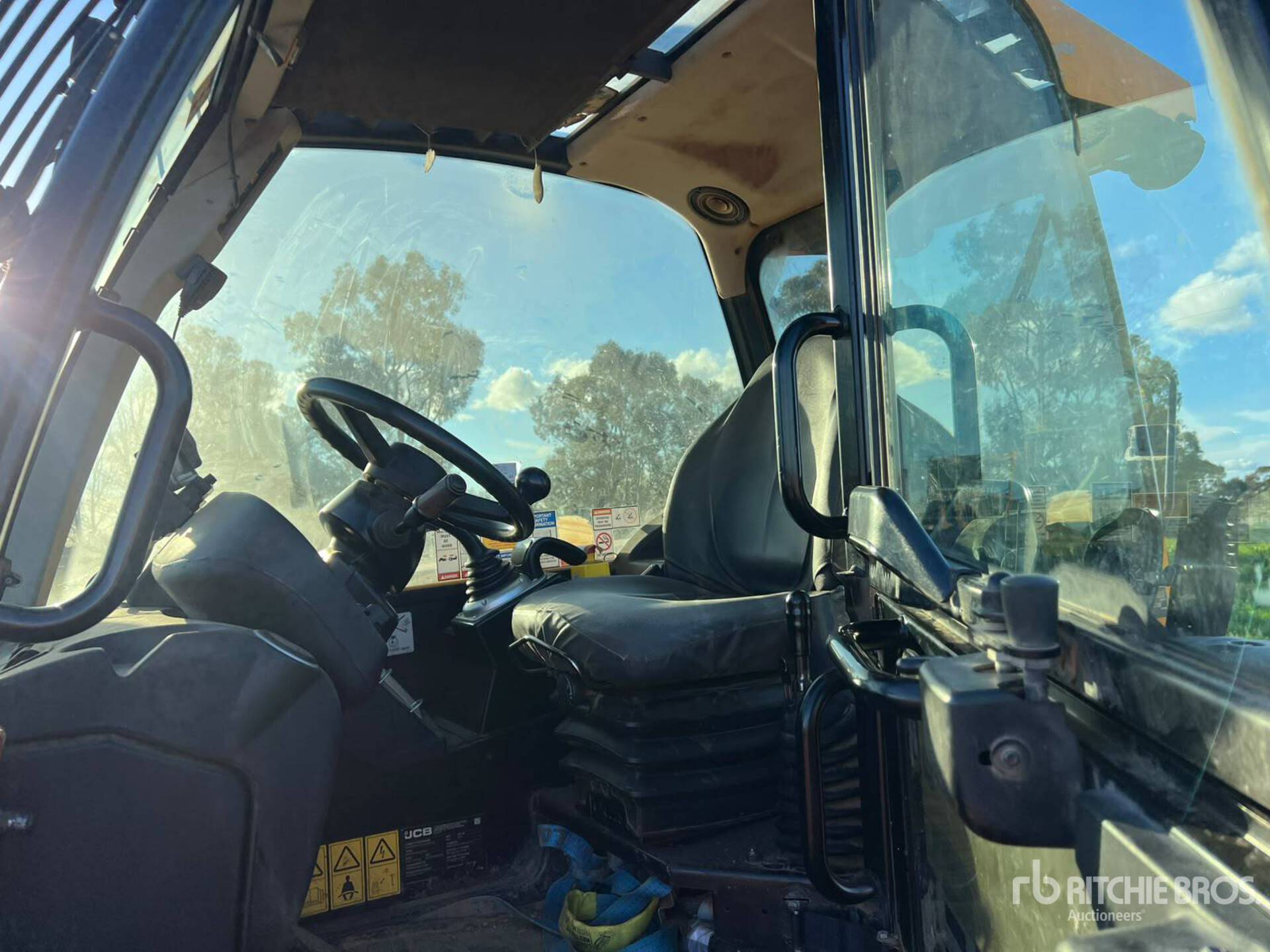 2021 JCB 560-80