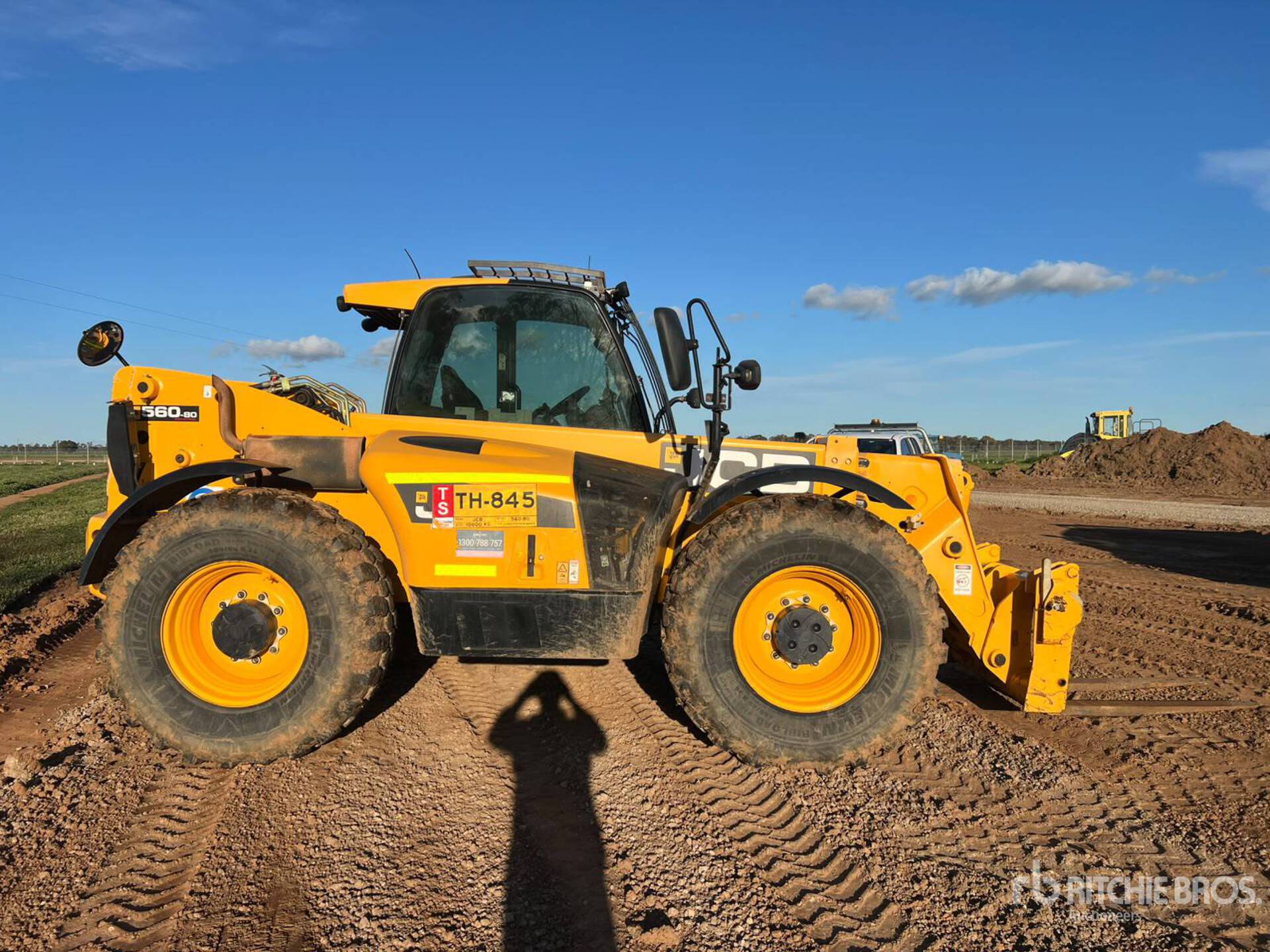 2021 JCB 560-80