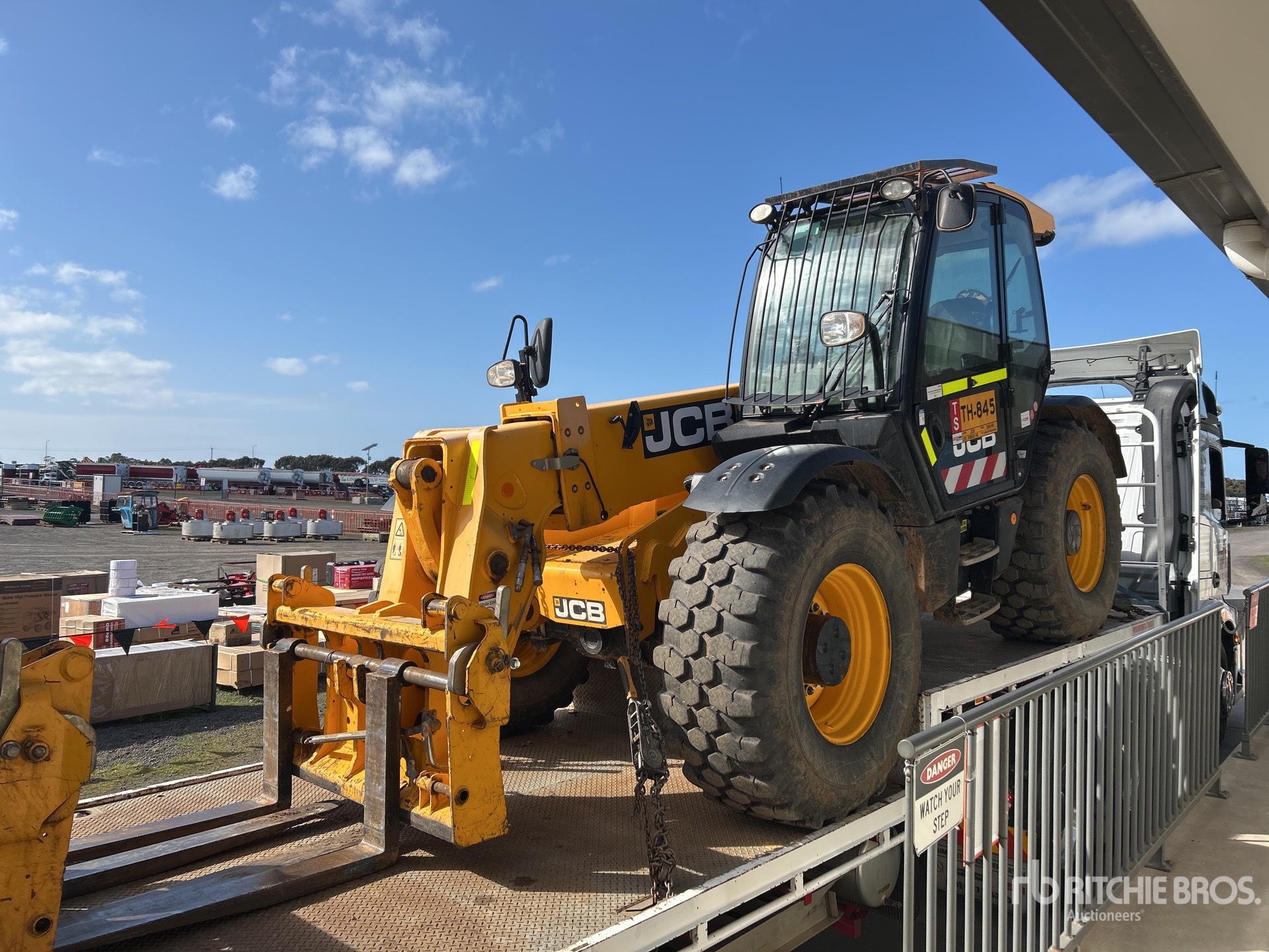 2021 JCB 560-80