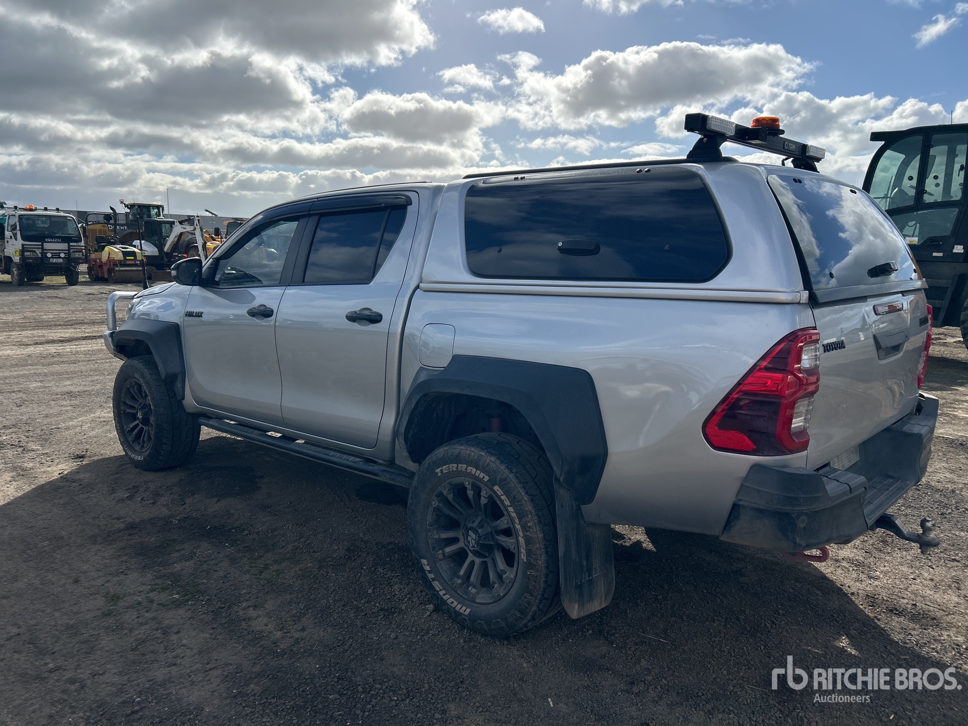 2023 Toyota HILUX