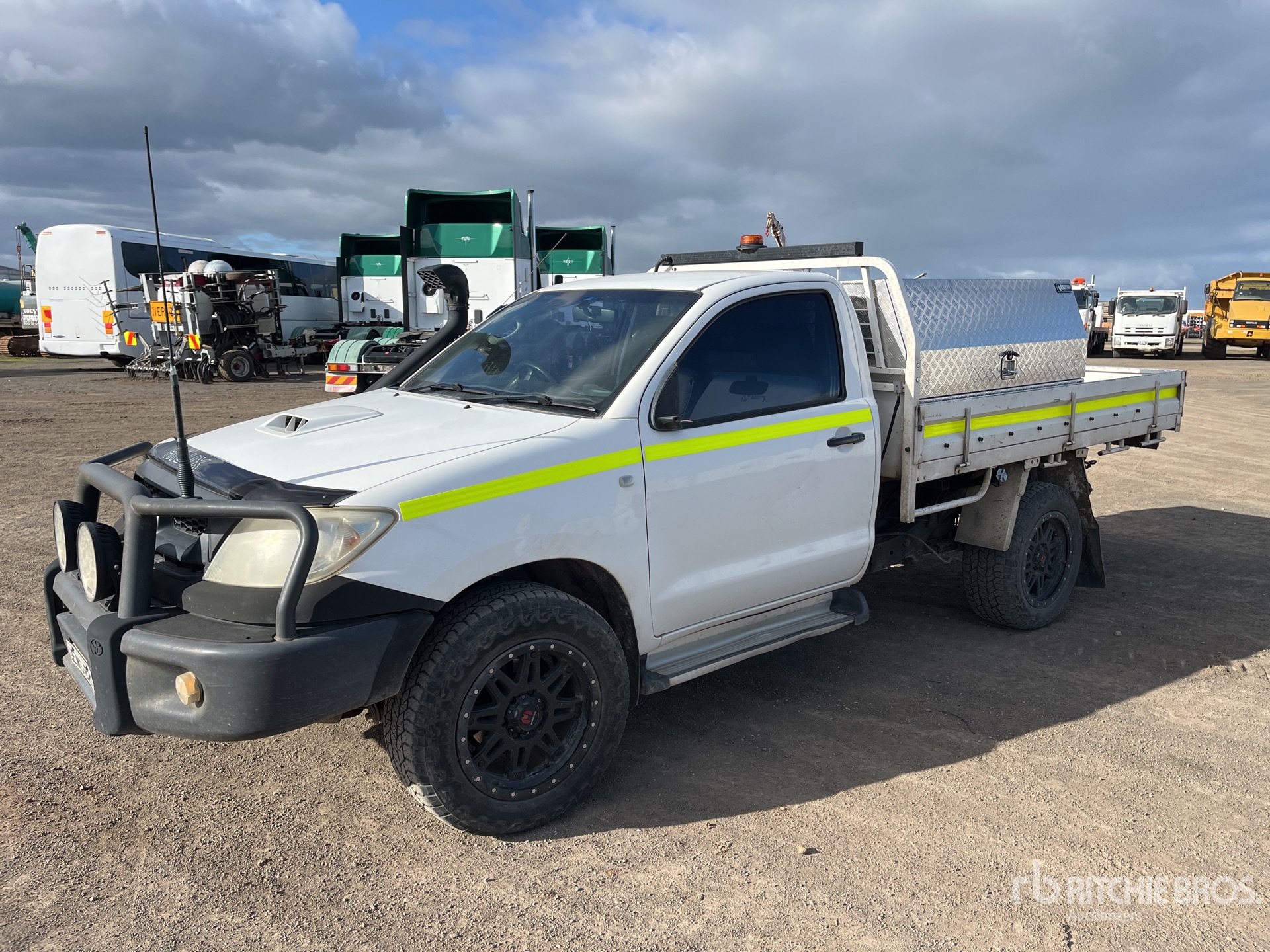 2011 Toyota HILUX