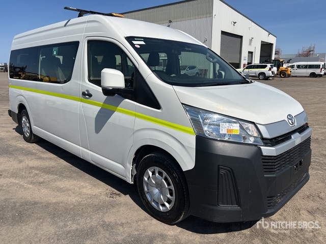 2019 Toyota Hiace Bus