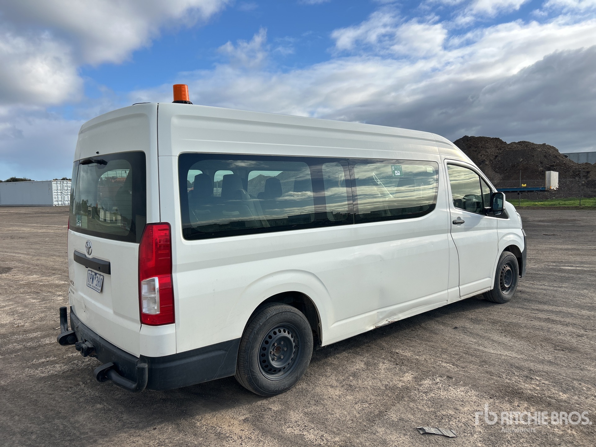 2019 Toyota HIACE COMMUTER