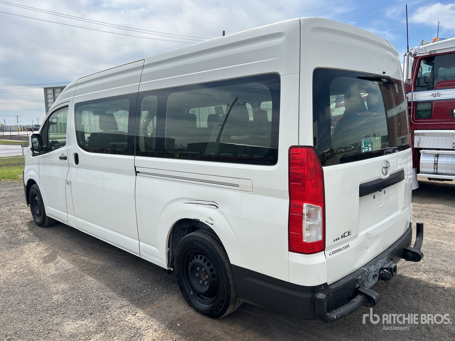 2019 Toyota HIACE COMMUTER