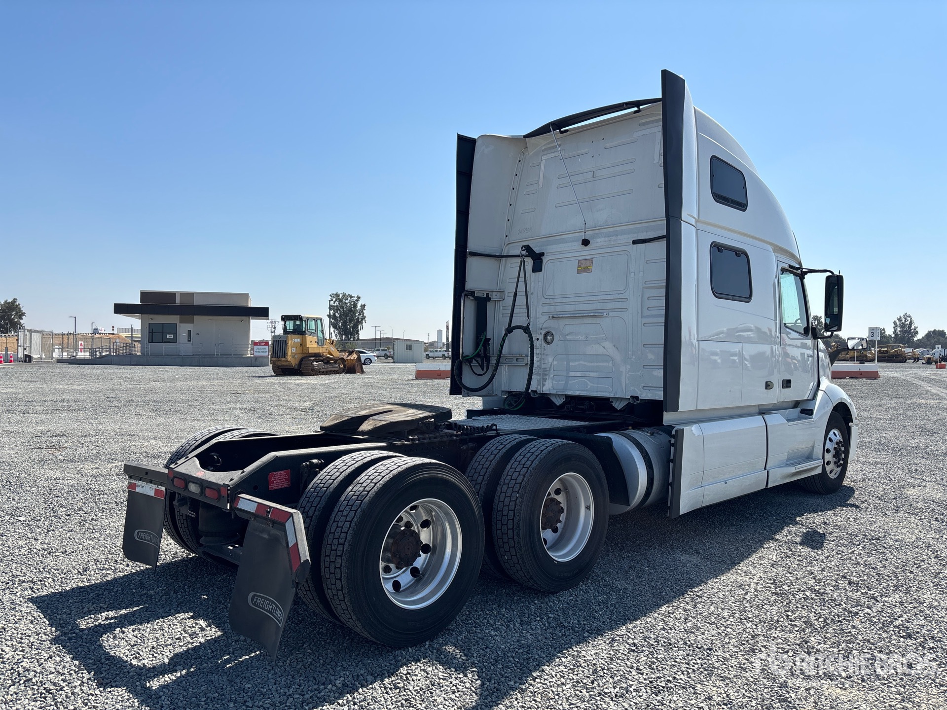 2021 Volvo VNL