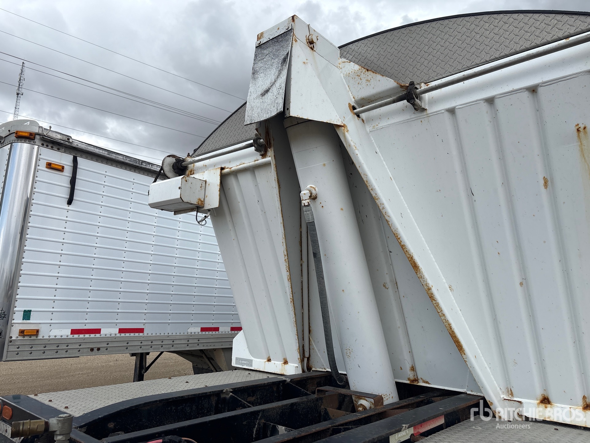 2014 Arnes 29 FT TRI/A