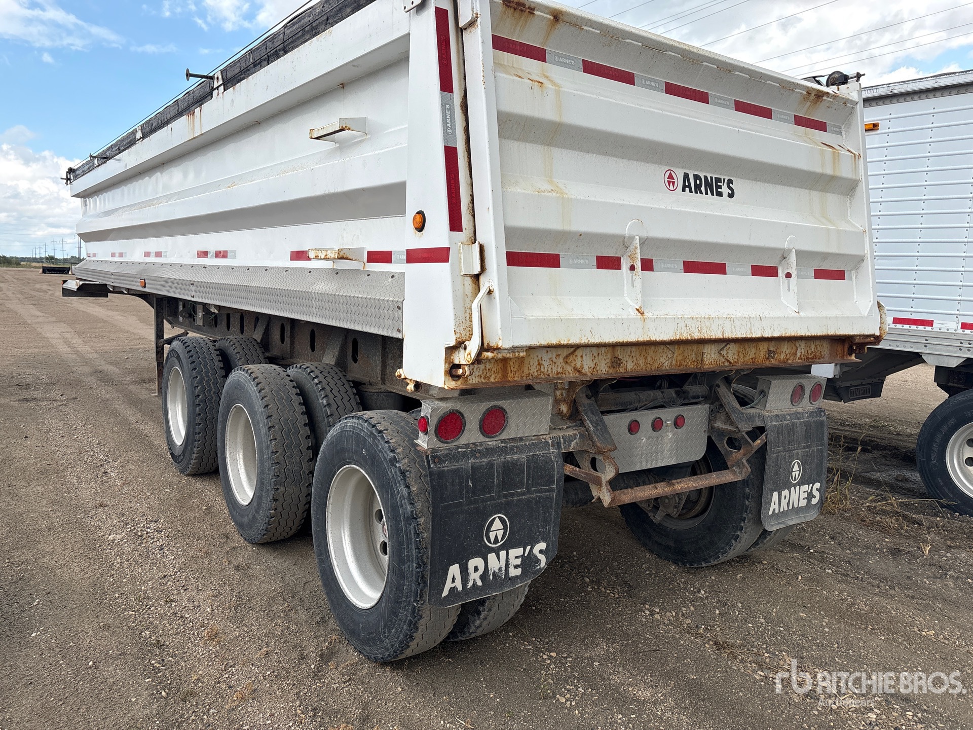2014 Arnes 29 FT TRI/A